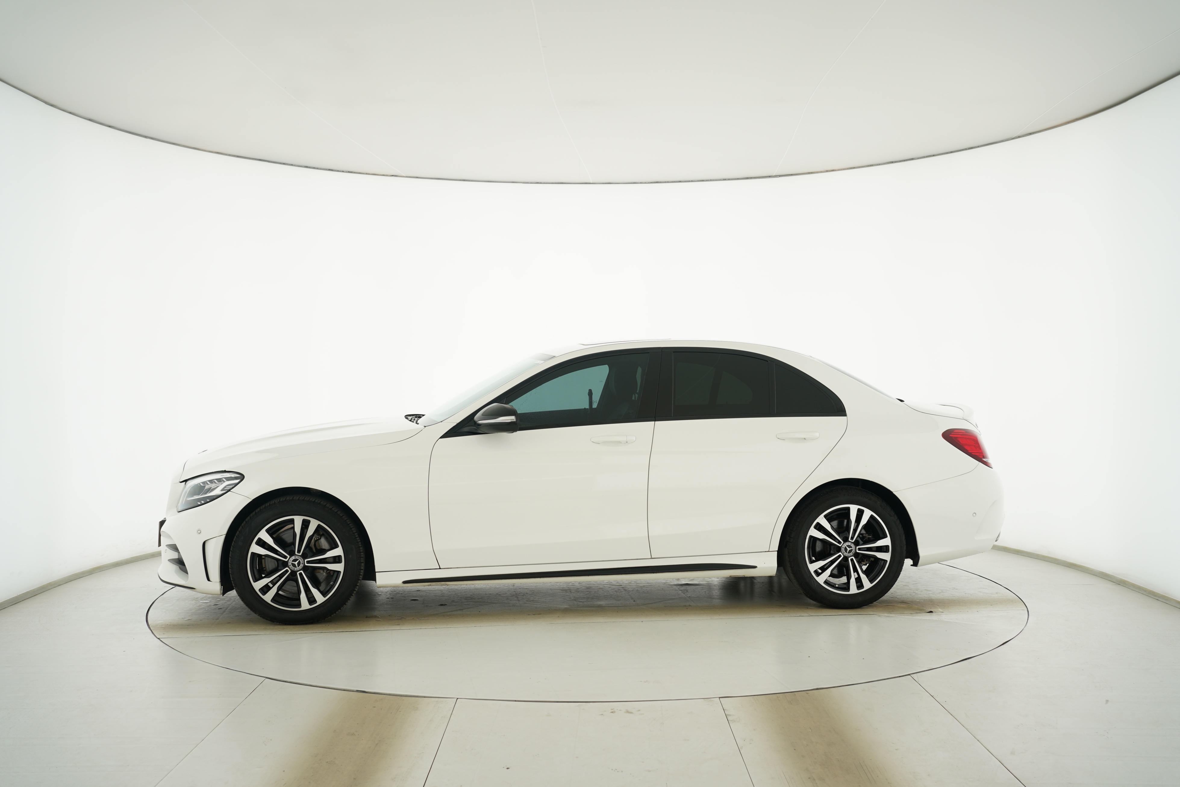 Mercedes Benz C-Class 2020 — фото 7