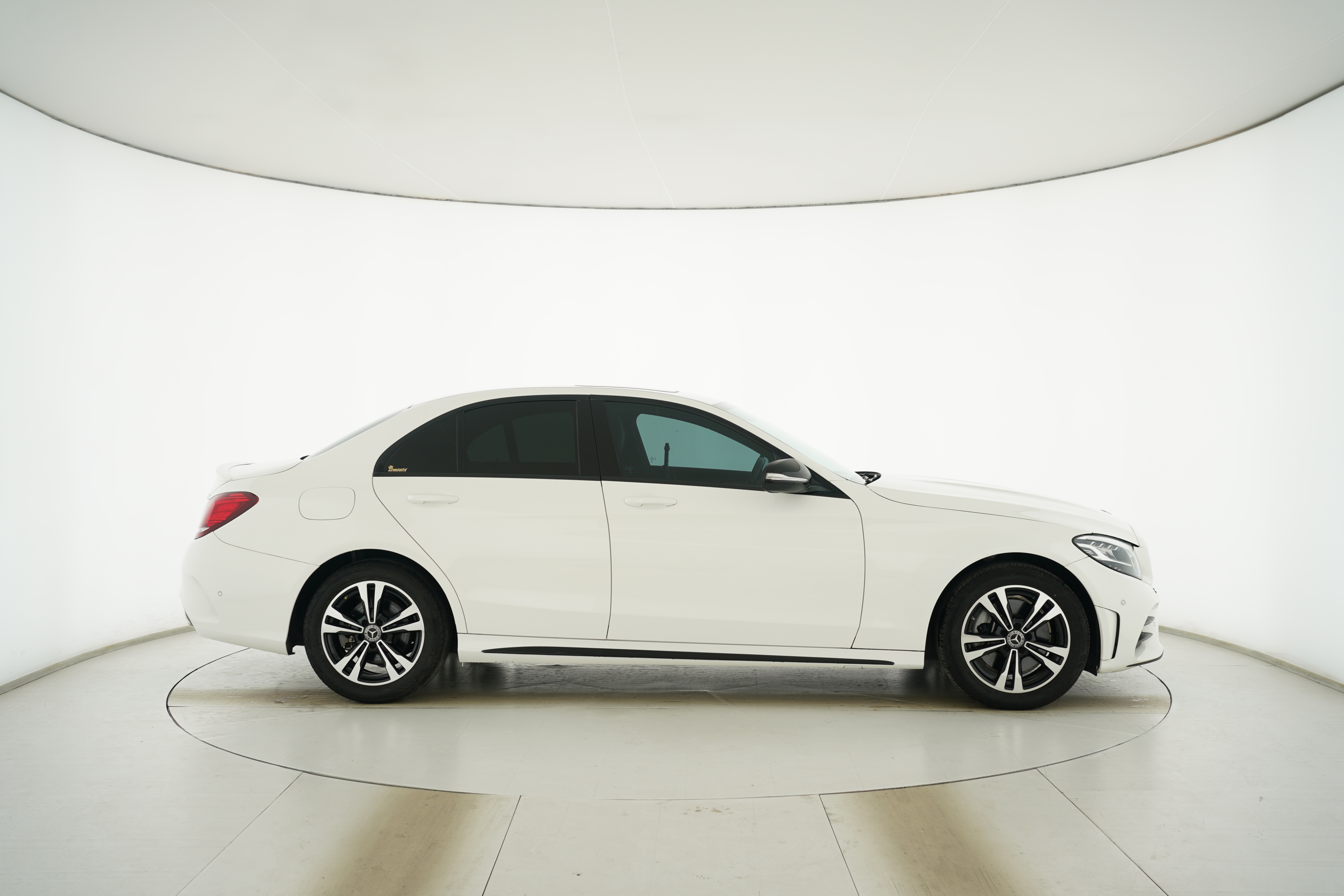 Mercedes Benz C-Class 2020 — фото 8