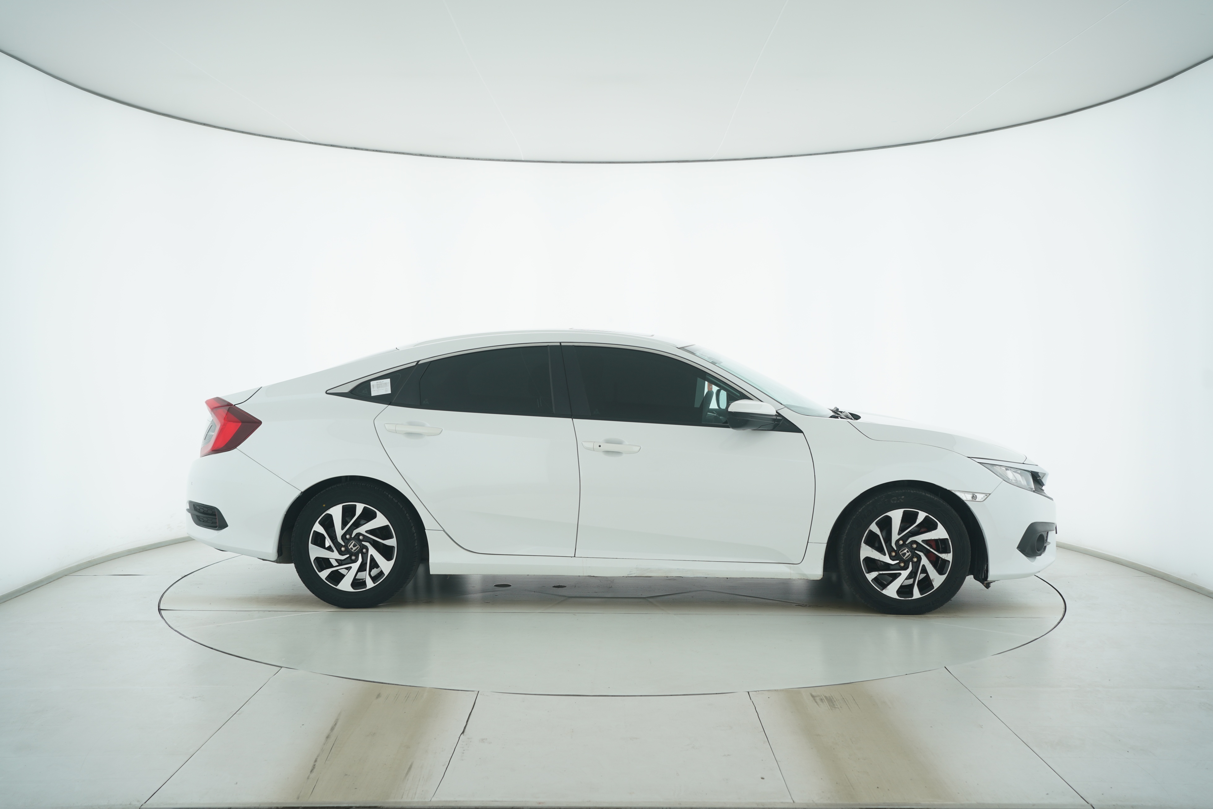 Honda "思域" 可 以 翻 译 为 "Civic" 2016 — фото 8