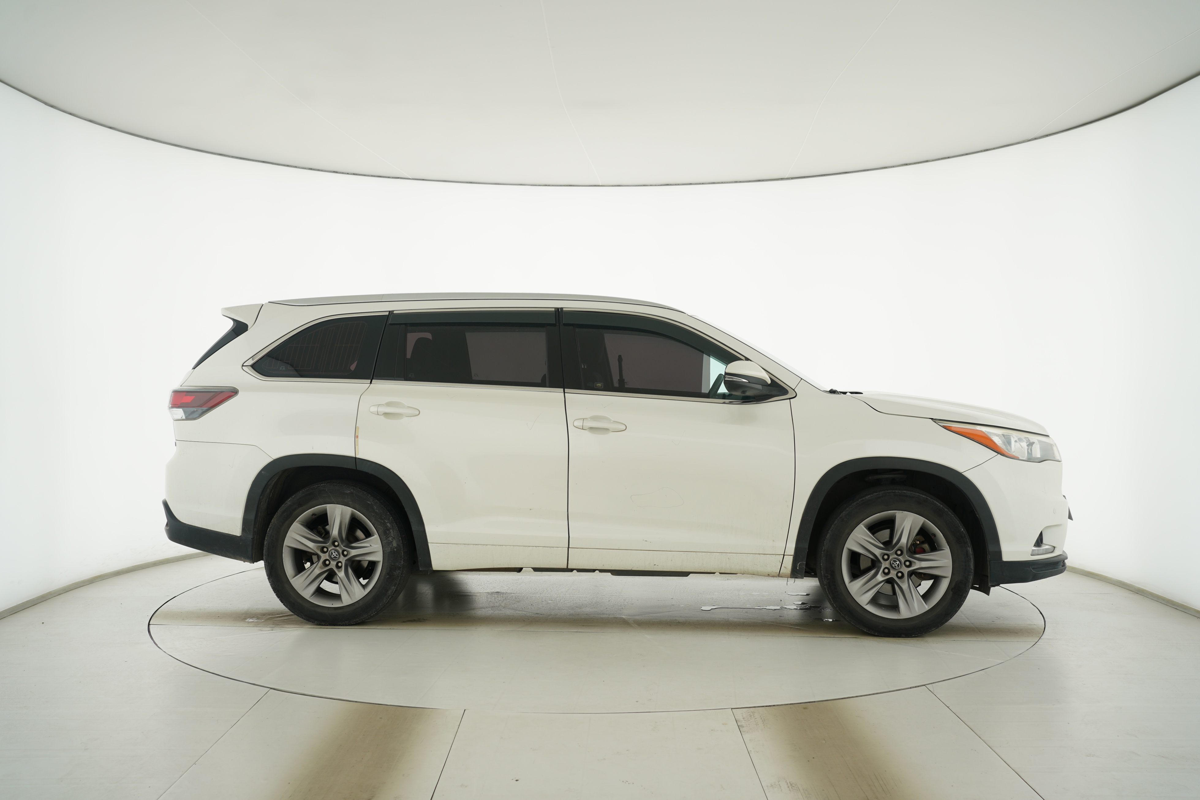 Toyota Highlander 2017 — фото 8