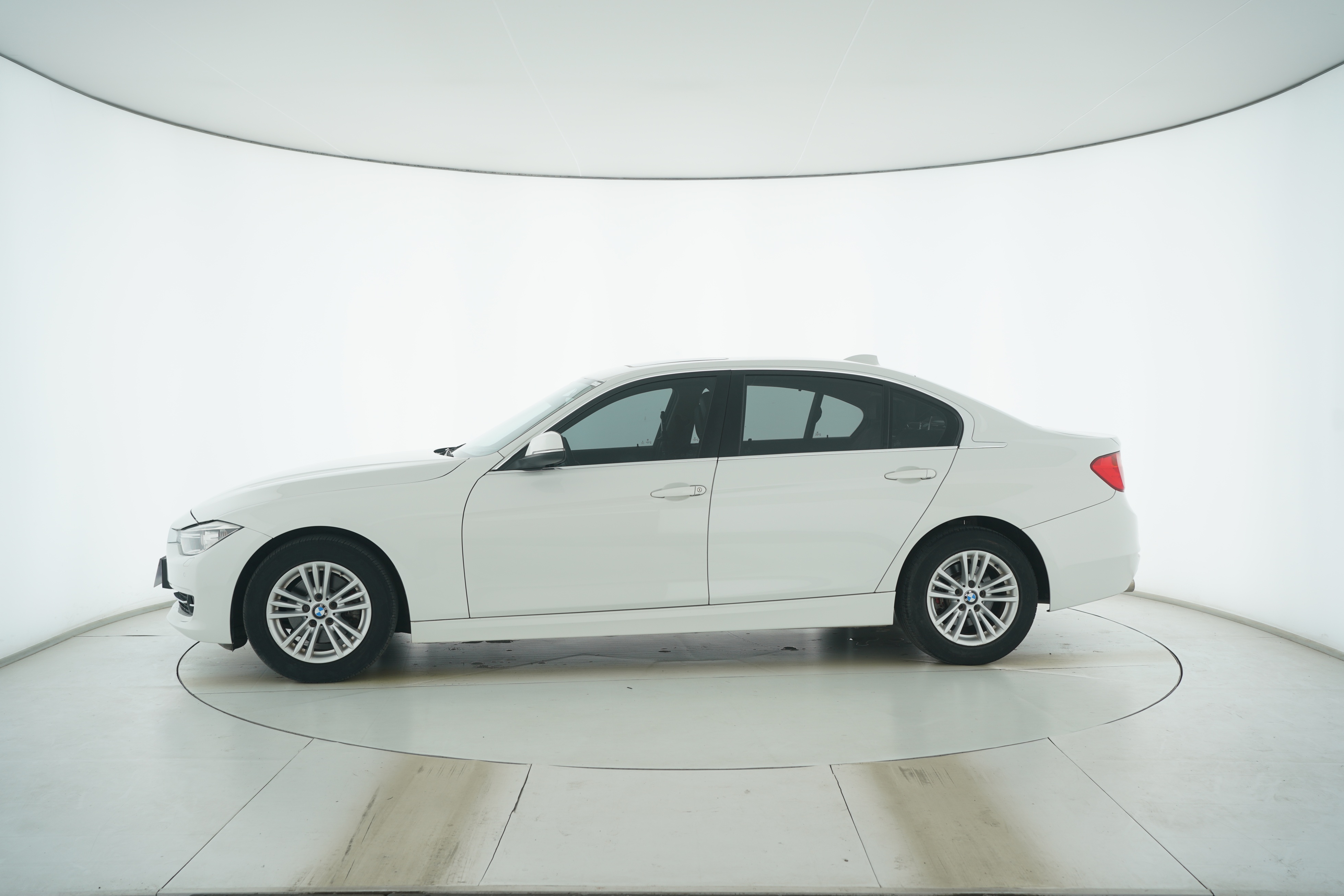 BMW 3 Series 2015 — фото 7