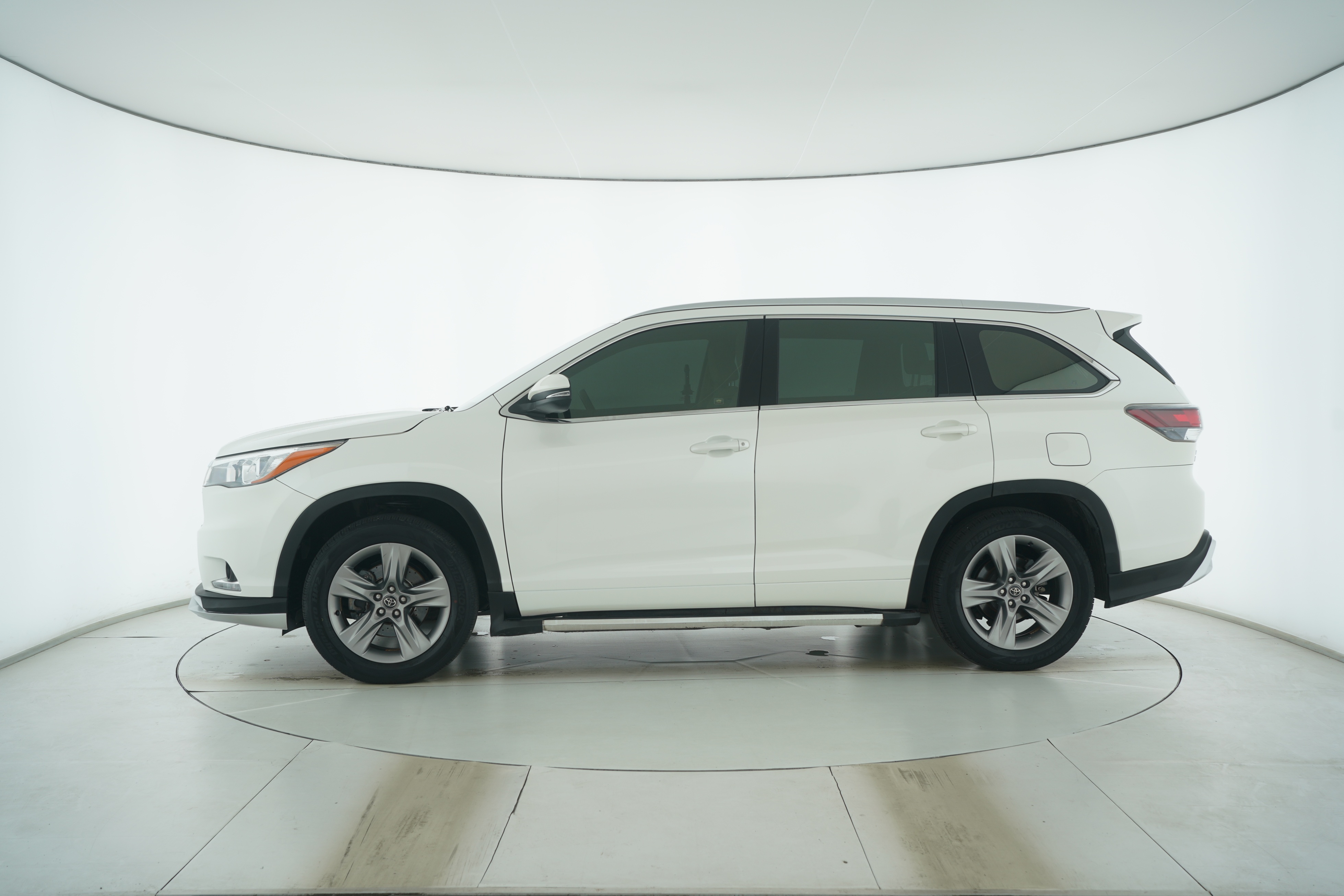 Toyota Highlander 2015 — фото 7