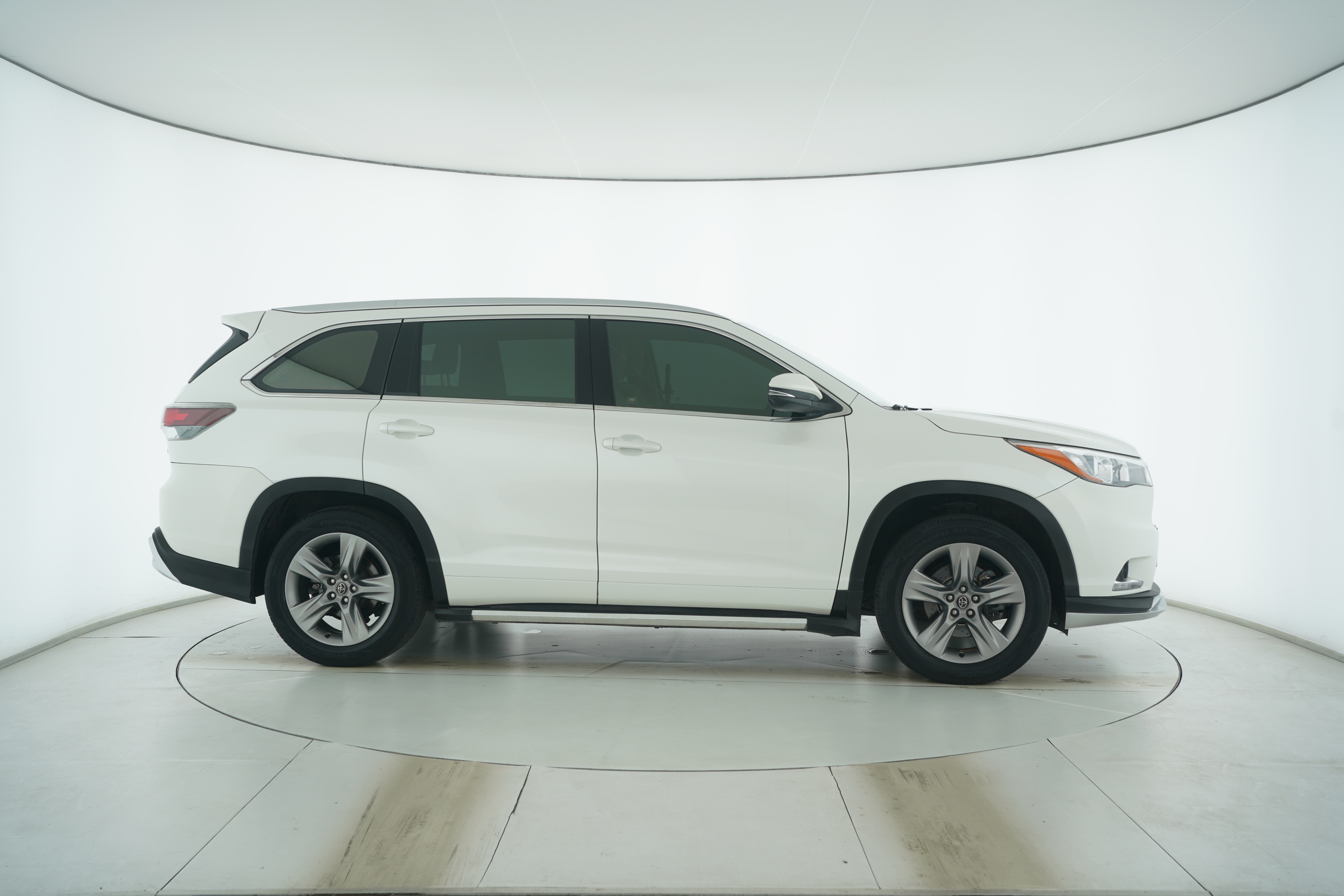 Toyota Highlander 2015 — фото 8