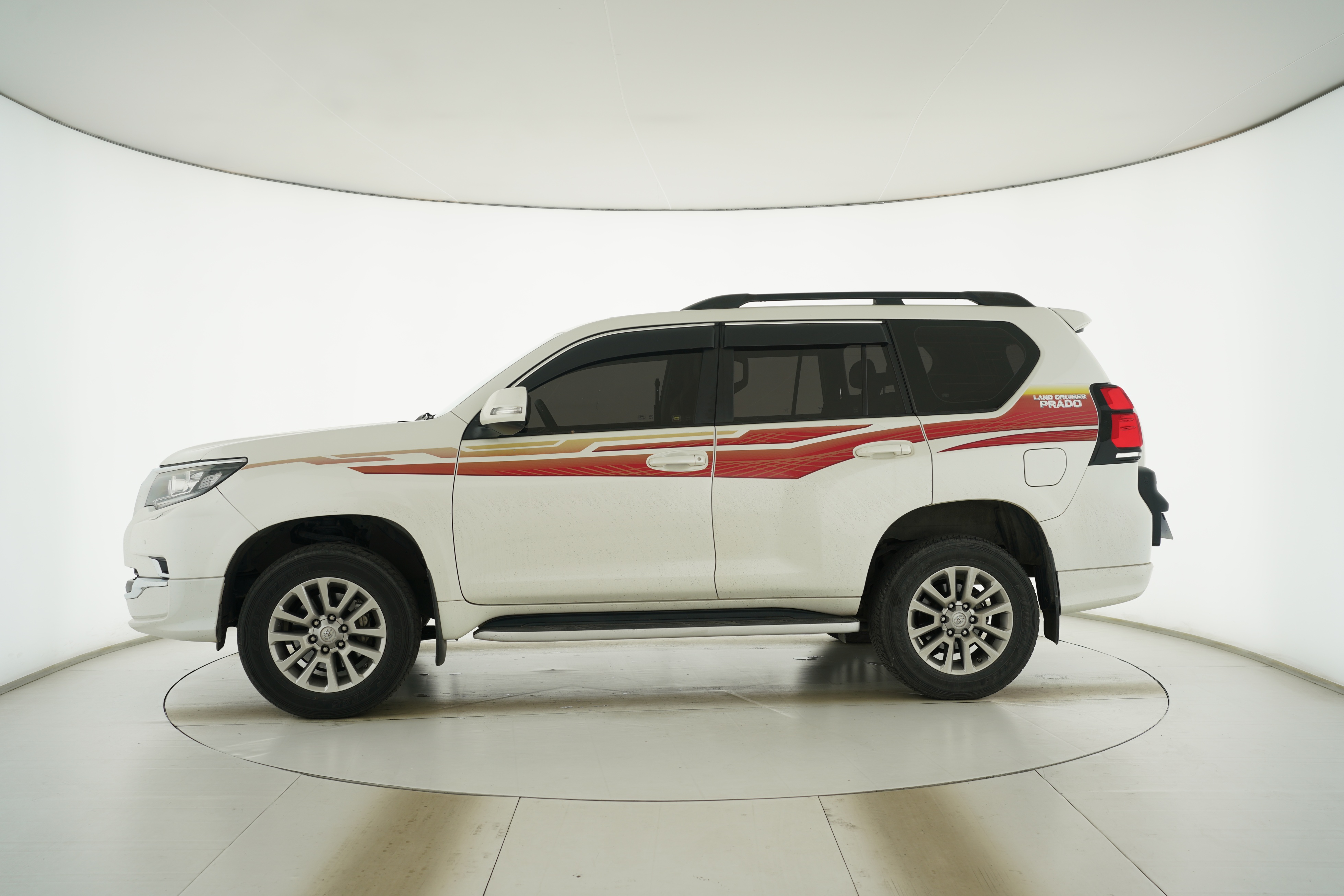 Toyota Prado 2019 — фото 7