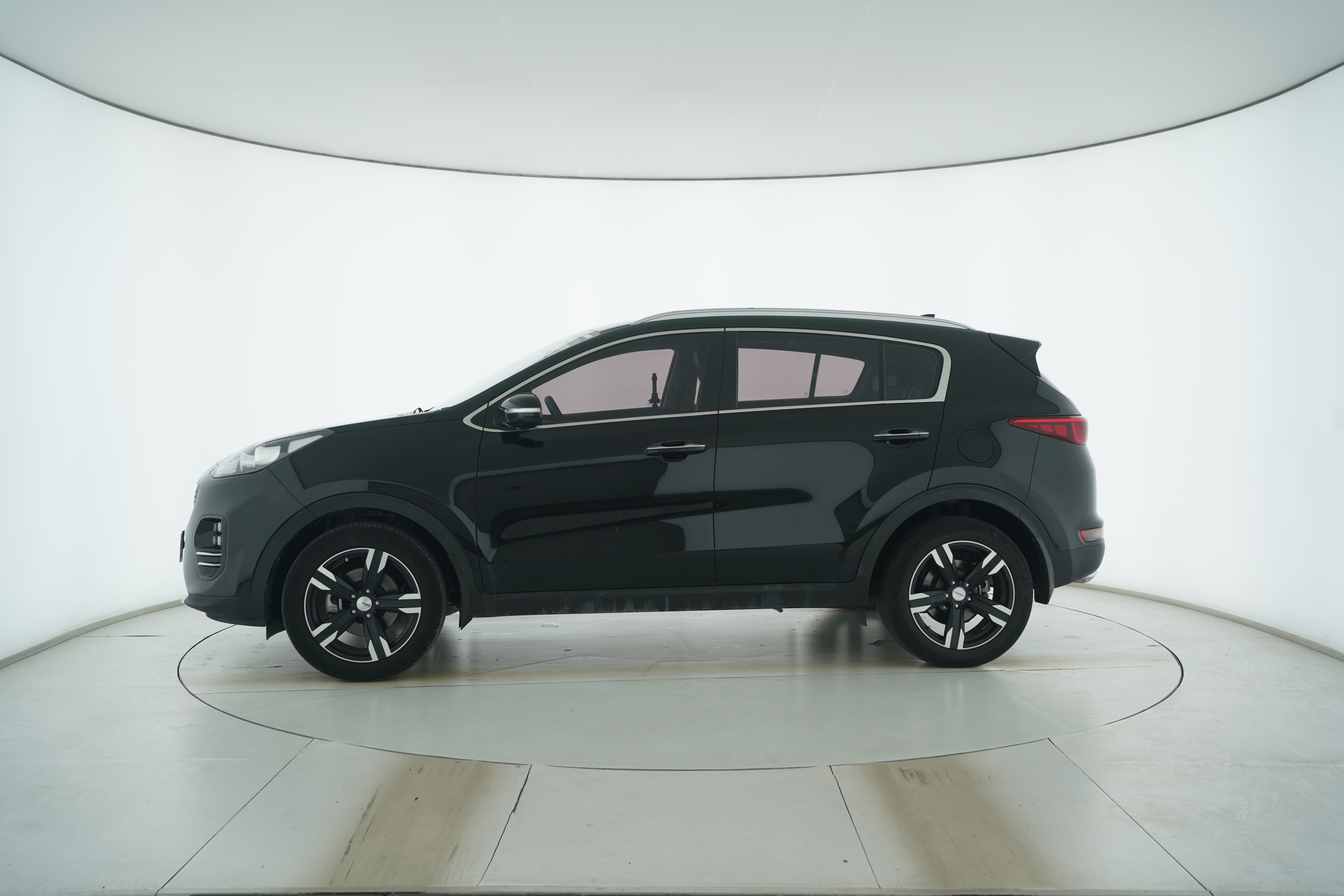 KIA KX5 2016 — фото 7