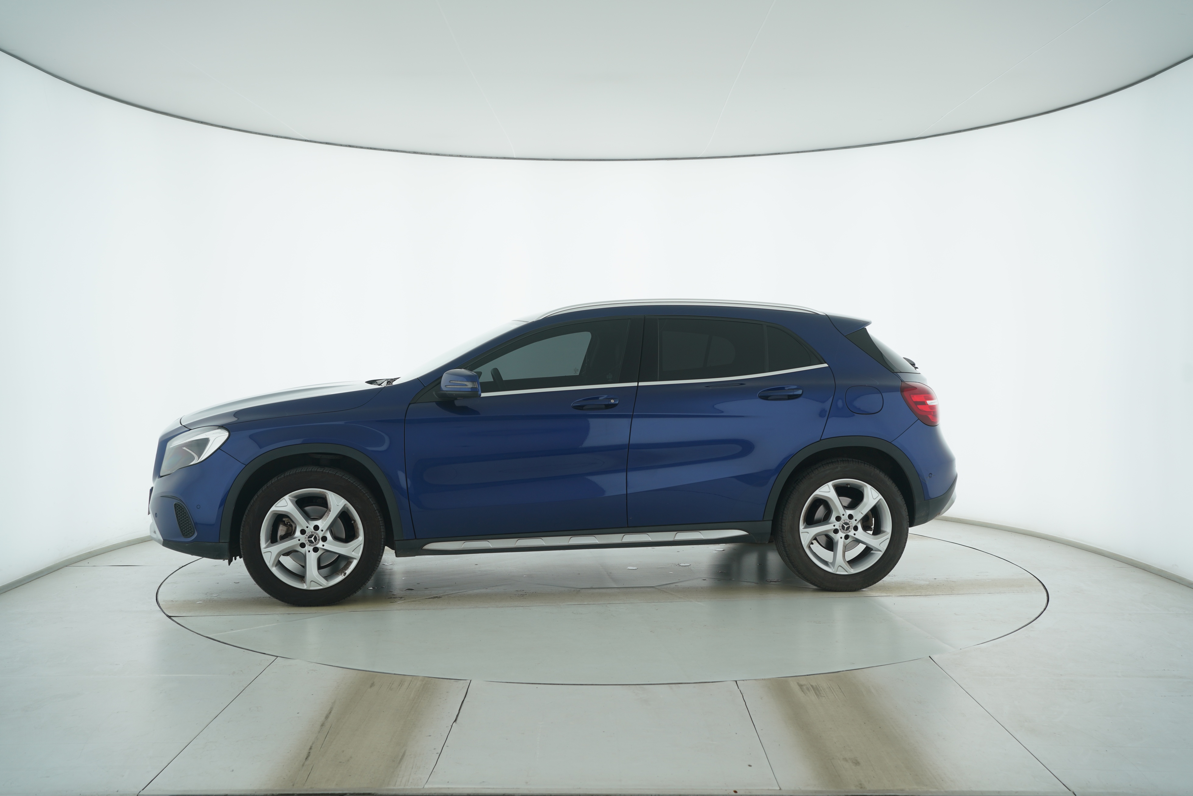 Mercedes Benz GLA 2019 — фото 7