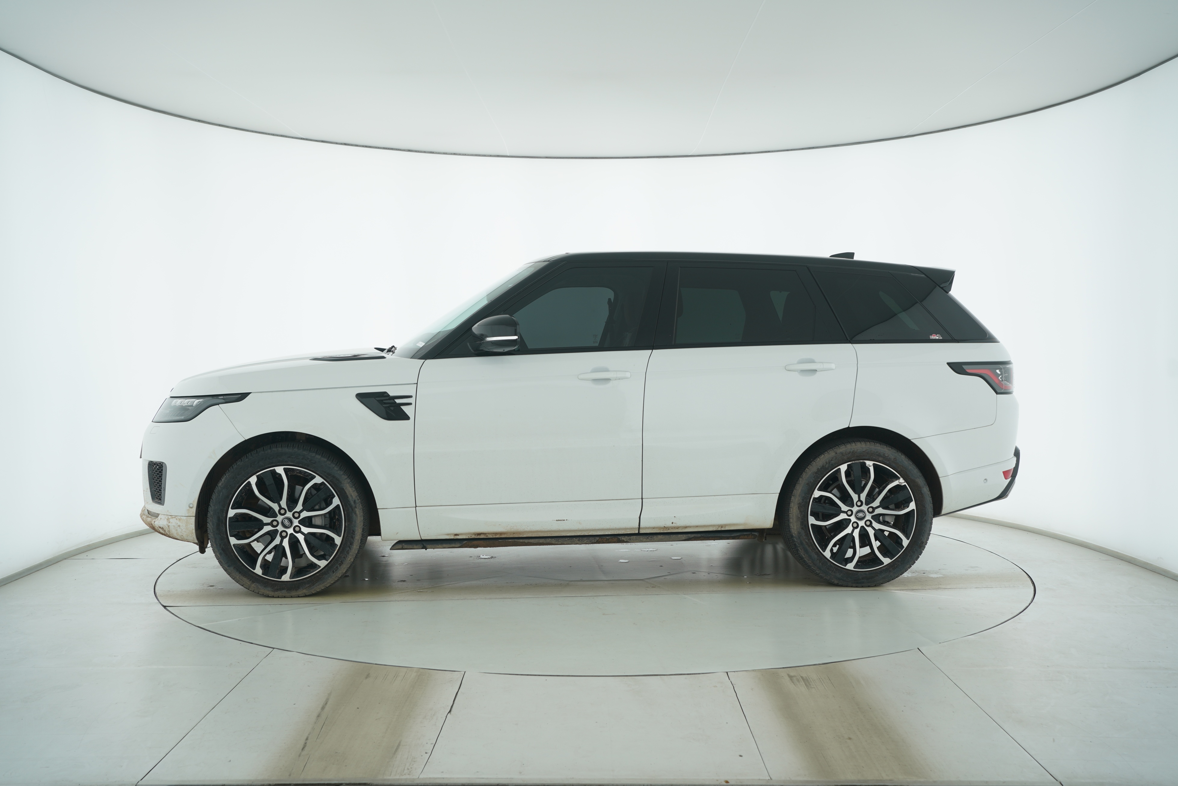 Land Rover Range Rover Sport 2023 — фото 7