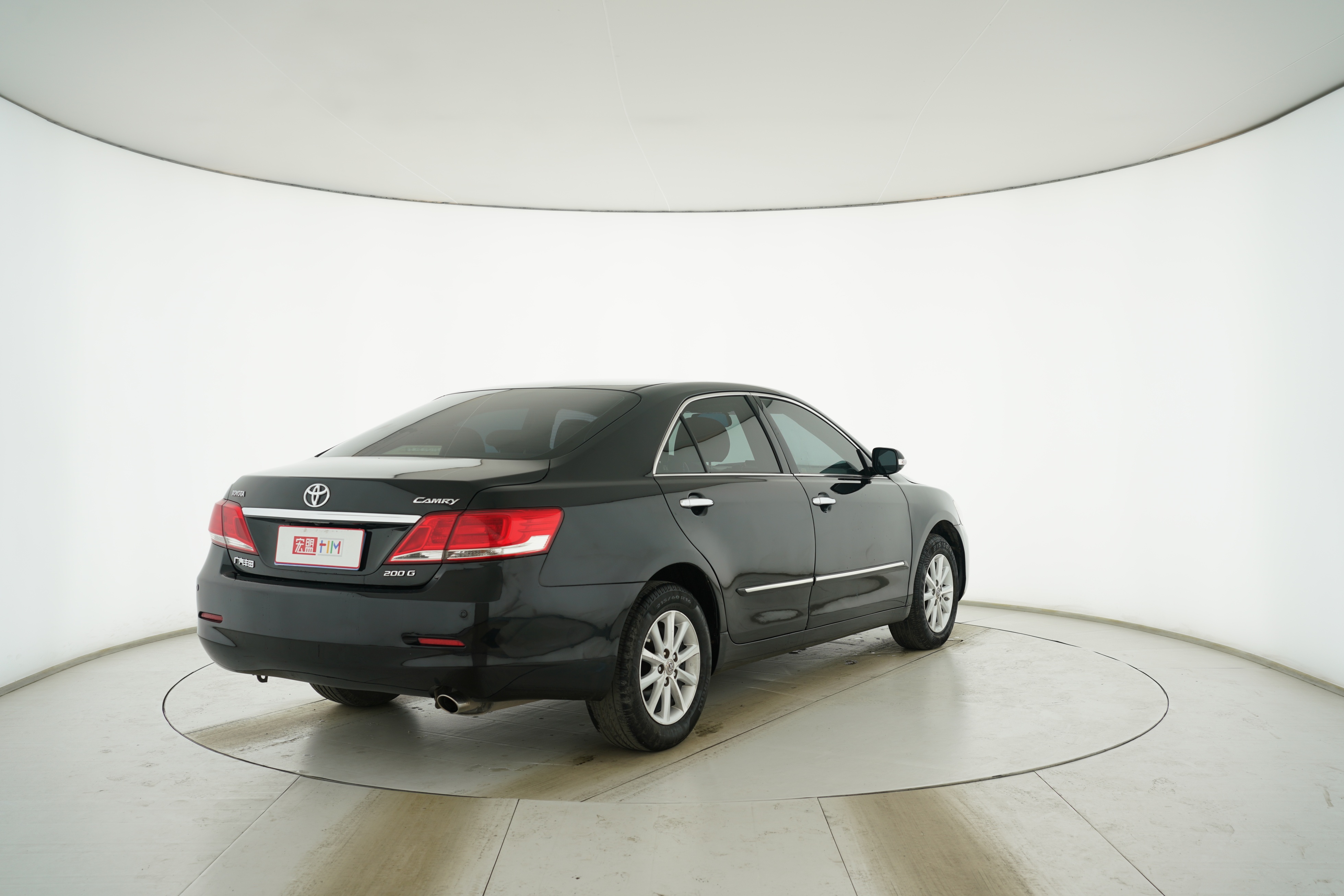 Toyota Camry 2011 — фото 4