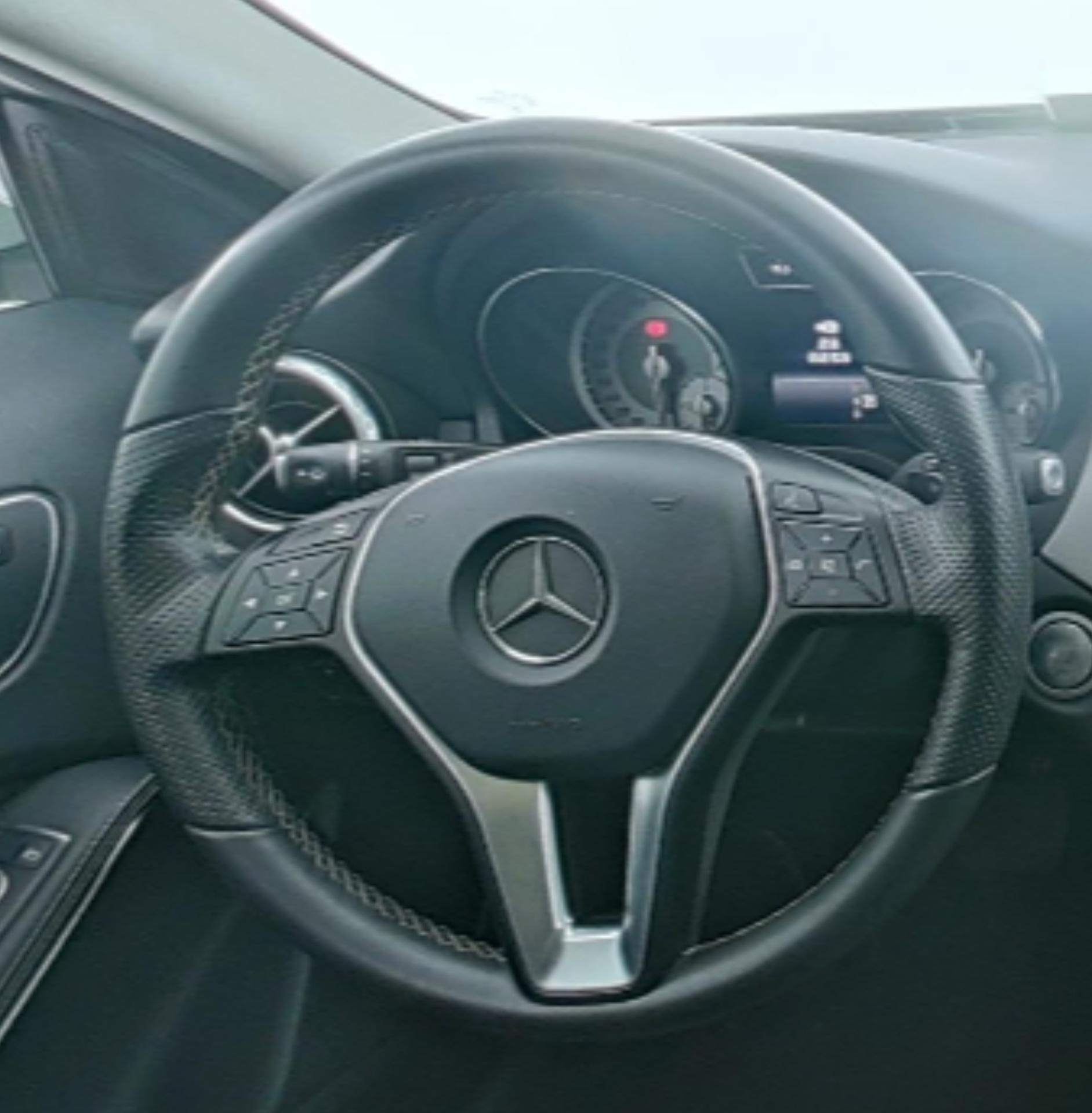 Mercedes Benz GLA 2016 — фото 10