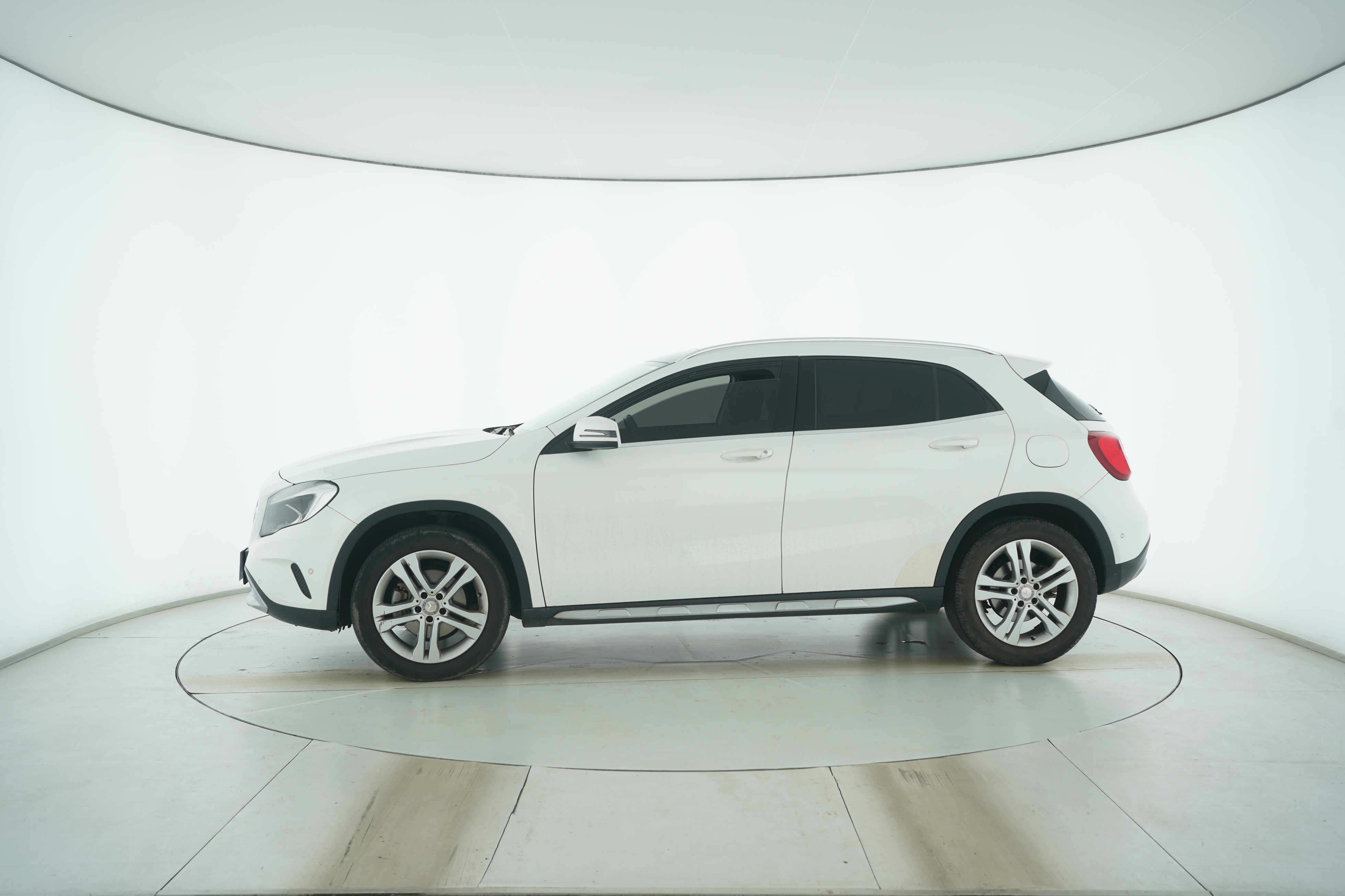 Mercedes Benz GLA 2016 — фото 7