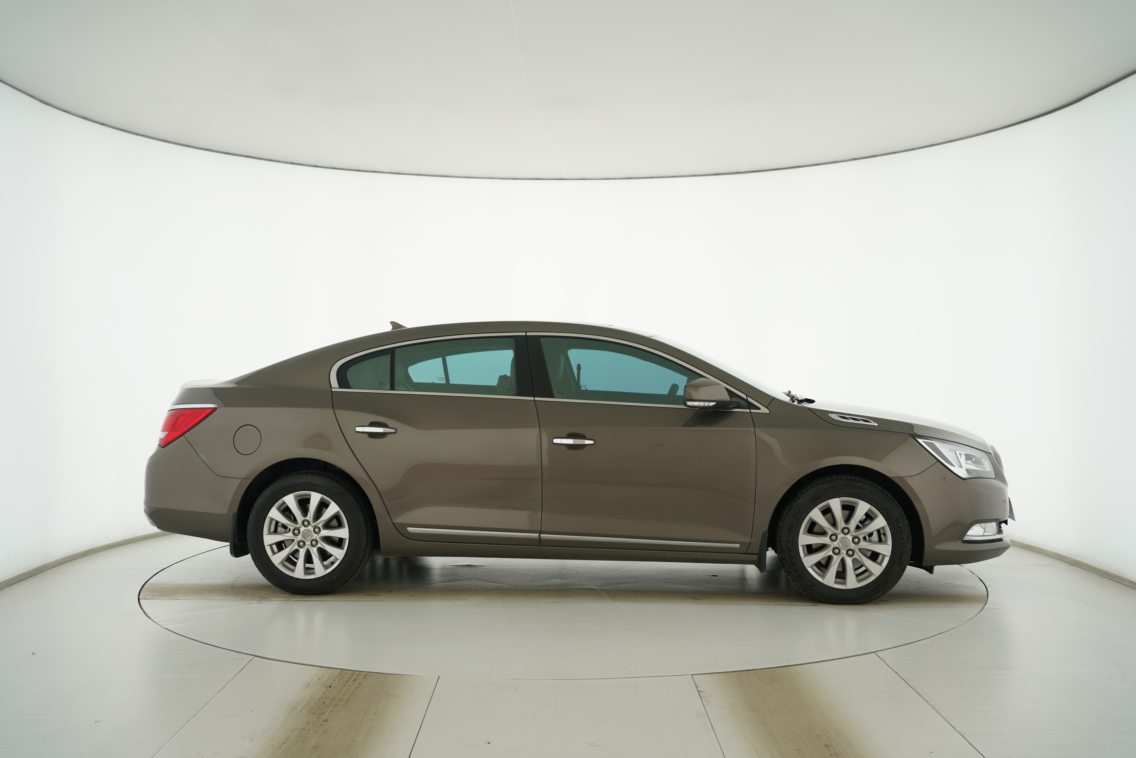 Buick Lacrosse 2013 — фото 8