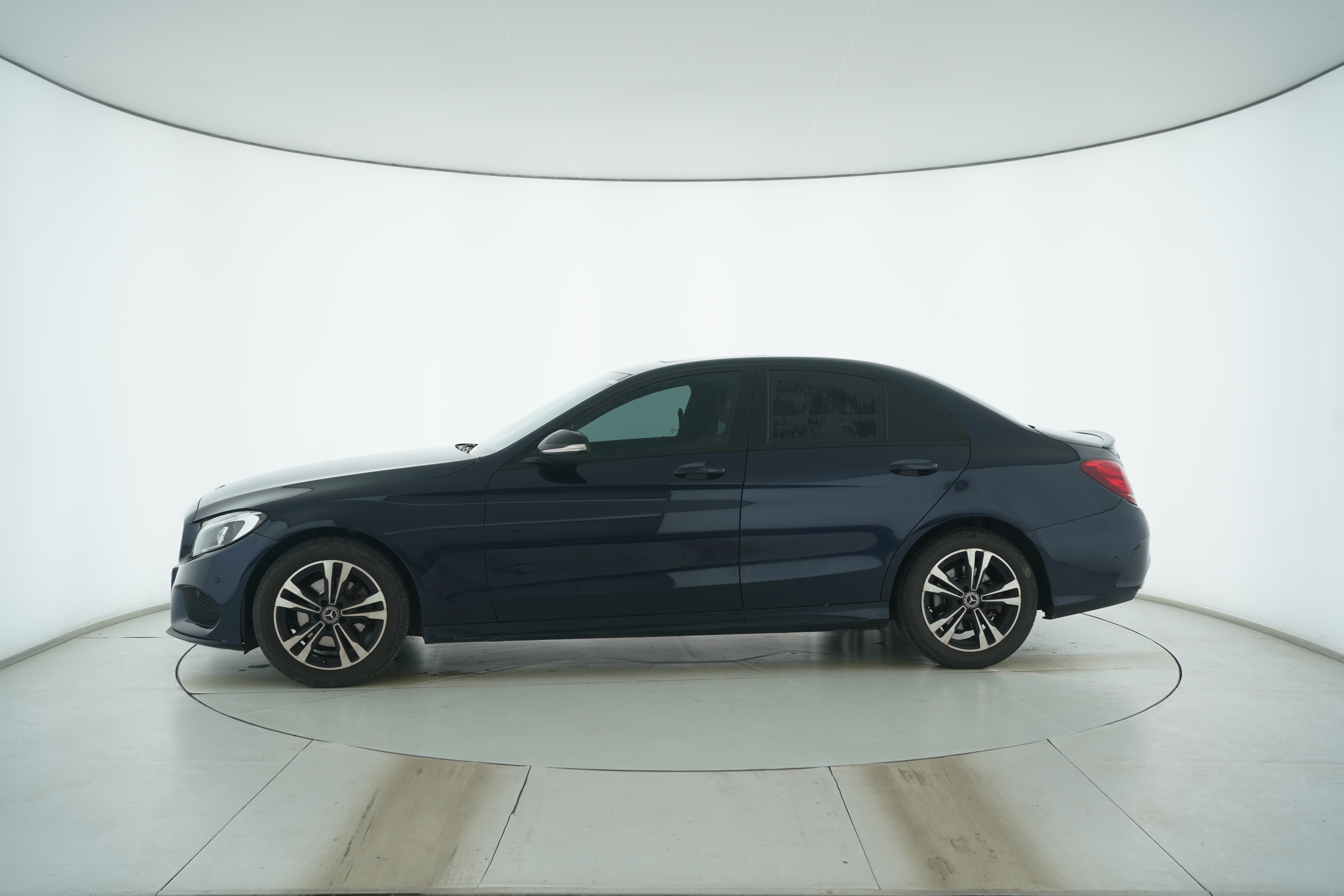 Mercedes Benz C-Class 2017 — фото 7