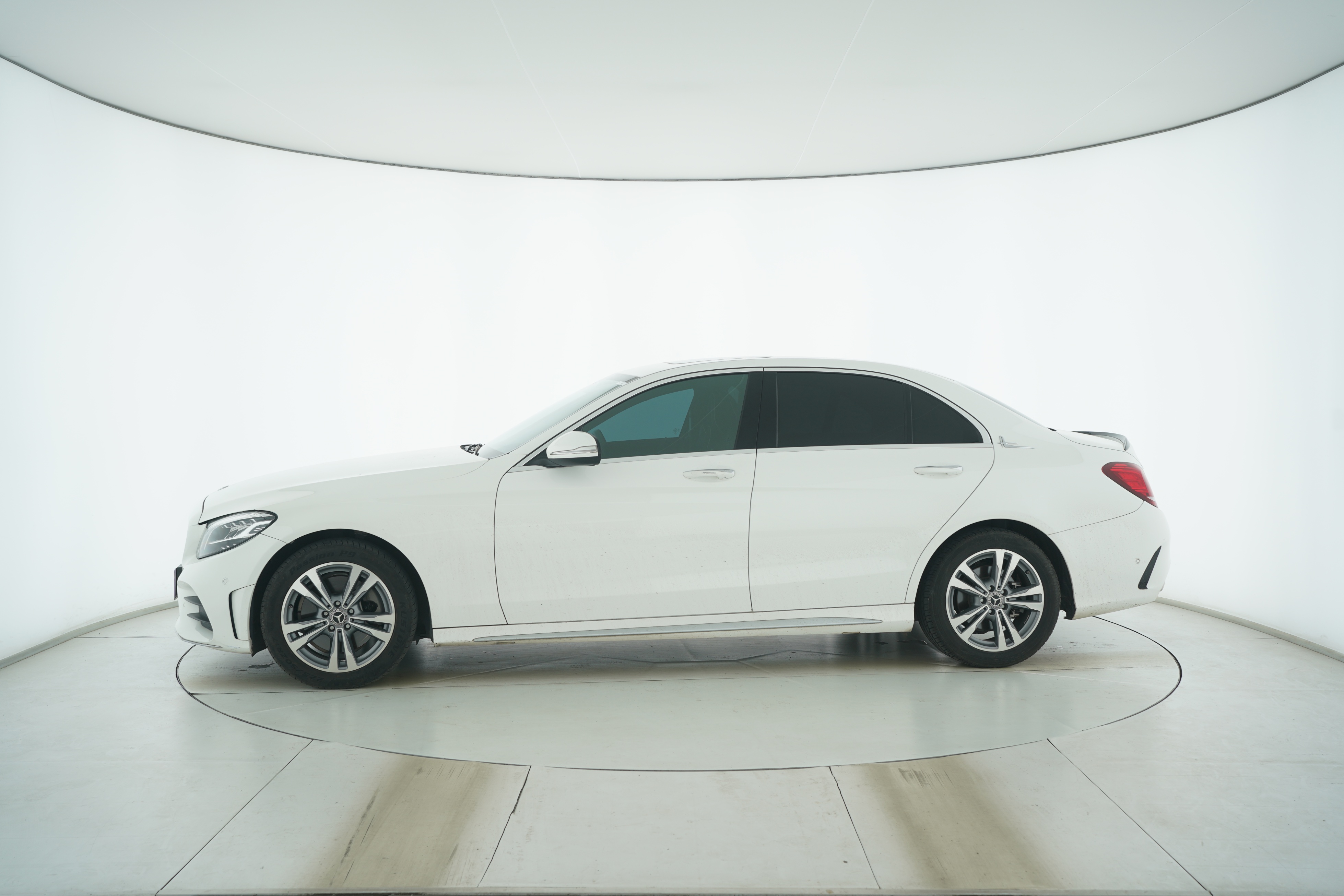 Mercedes Benz C-Class 2019 — фото 7