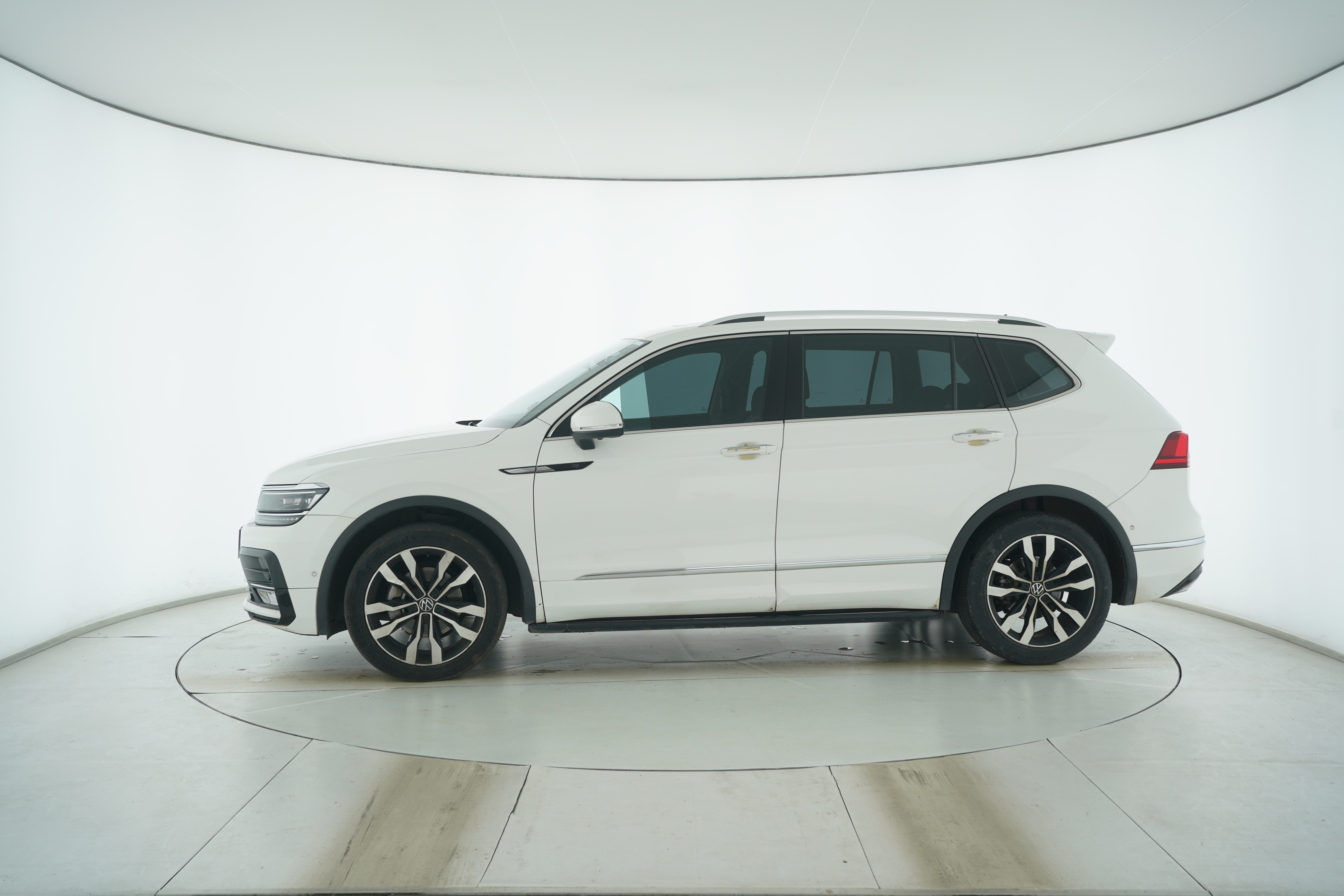 Volkswagen Tiguan L 2019 — фото 7