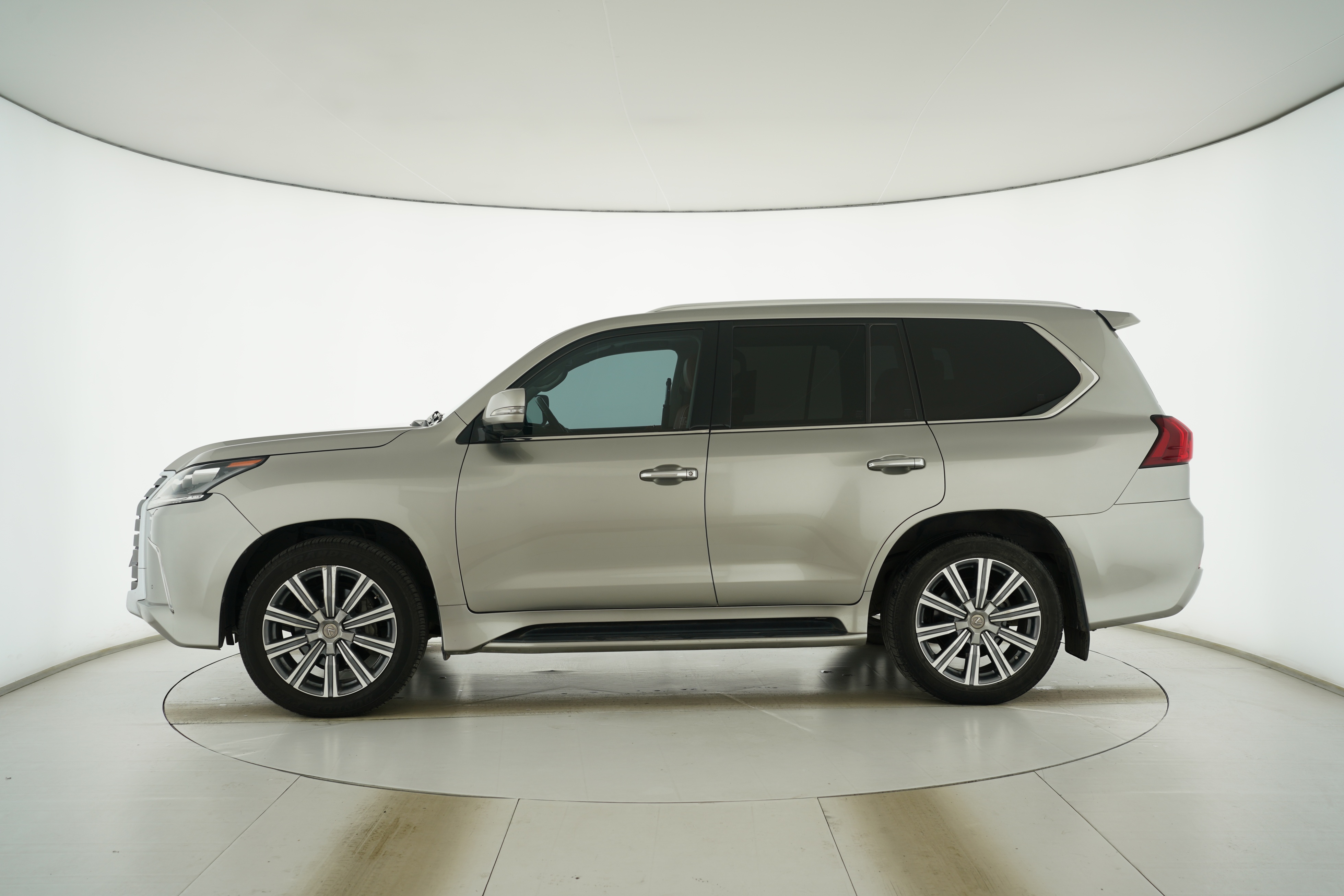 Lexus LX 2016 — фото 7