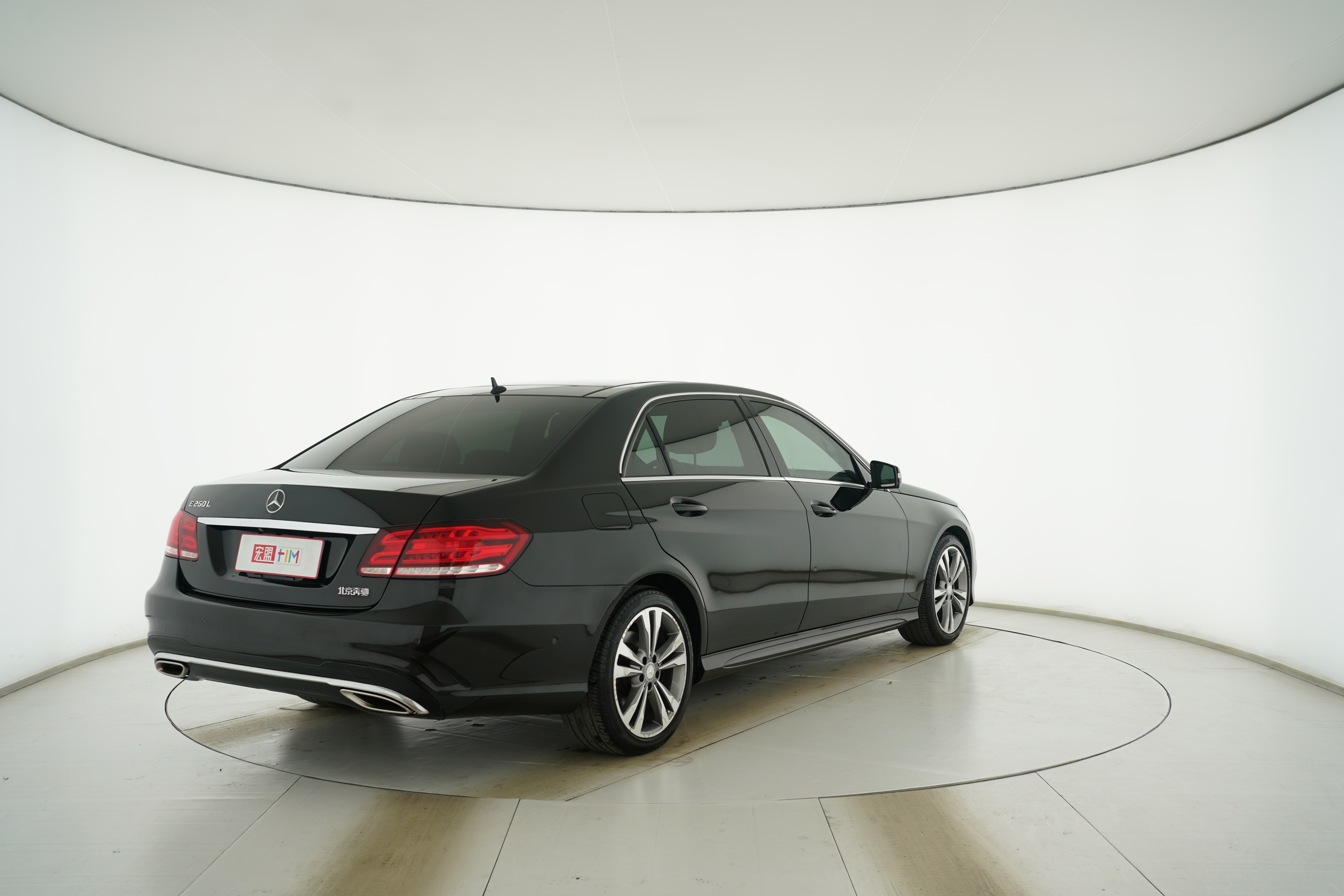 Mercedes Benz E-Class 2015 — фото 4