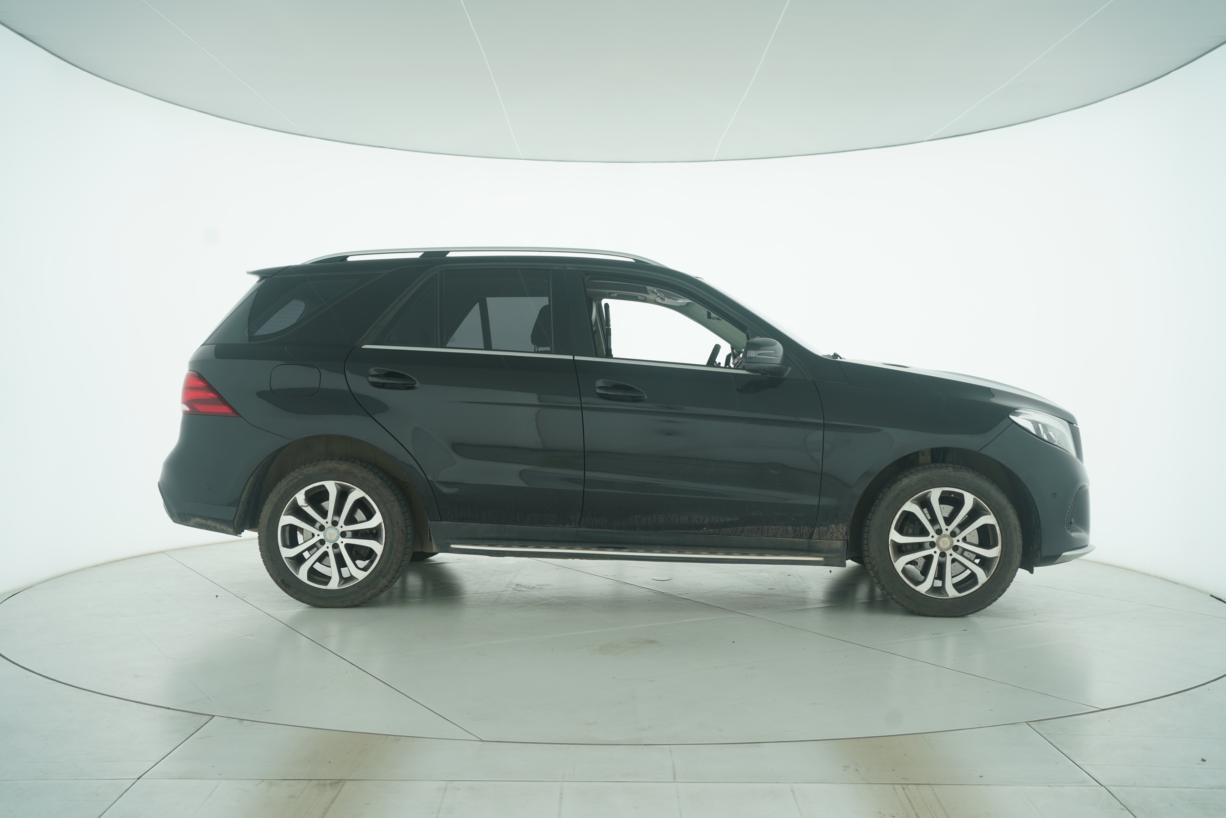 Mercedes Benz GLE 2016 — фото 8