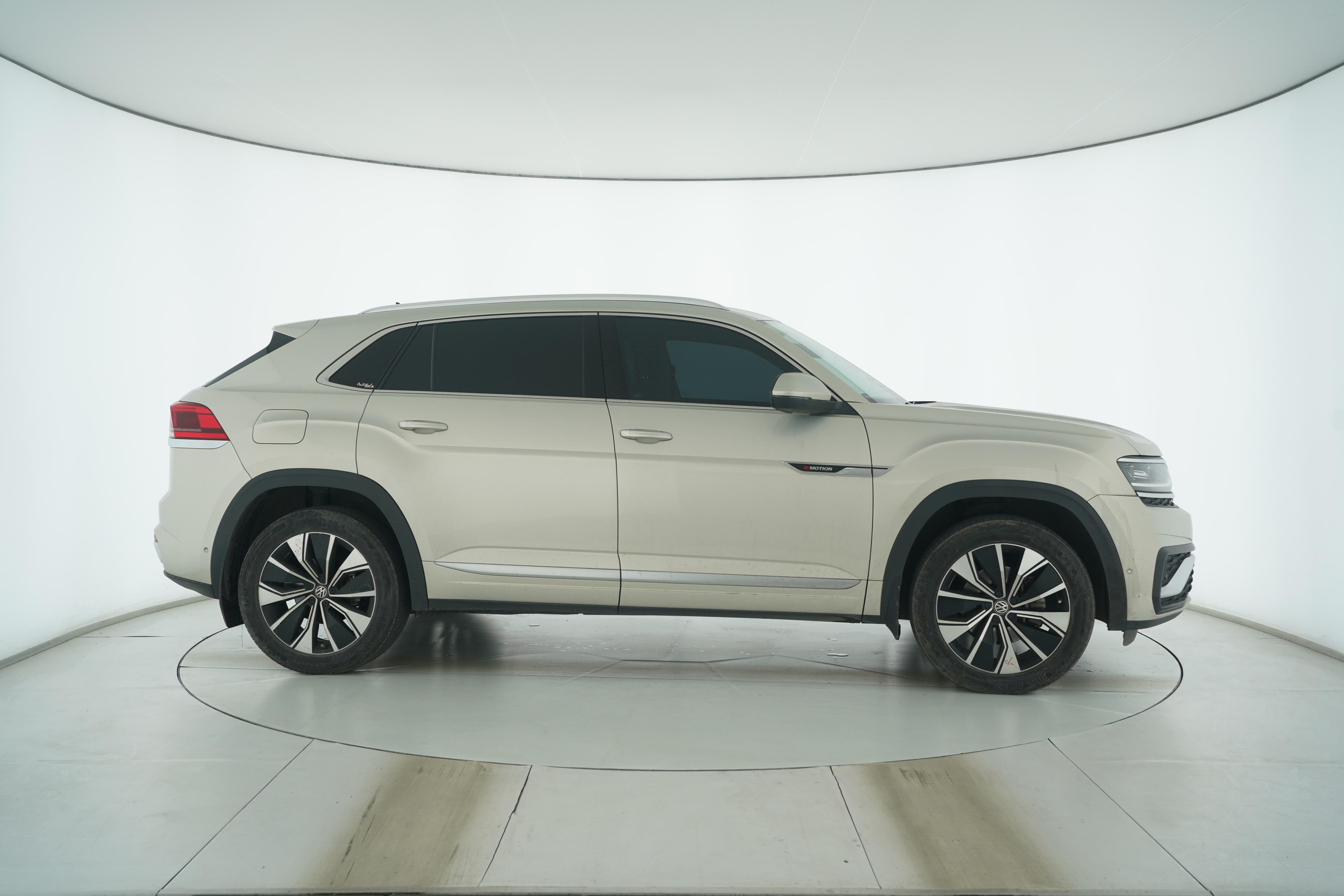 Volkswagen Teramont X 2019 — фото 8