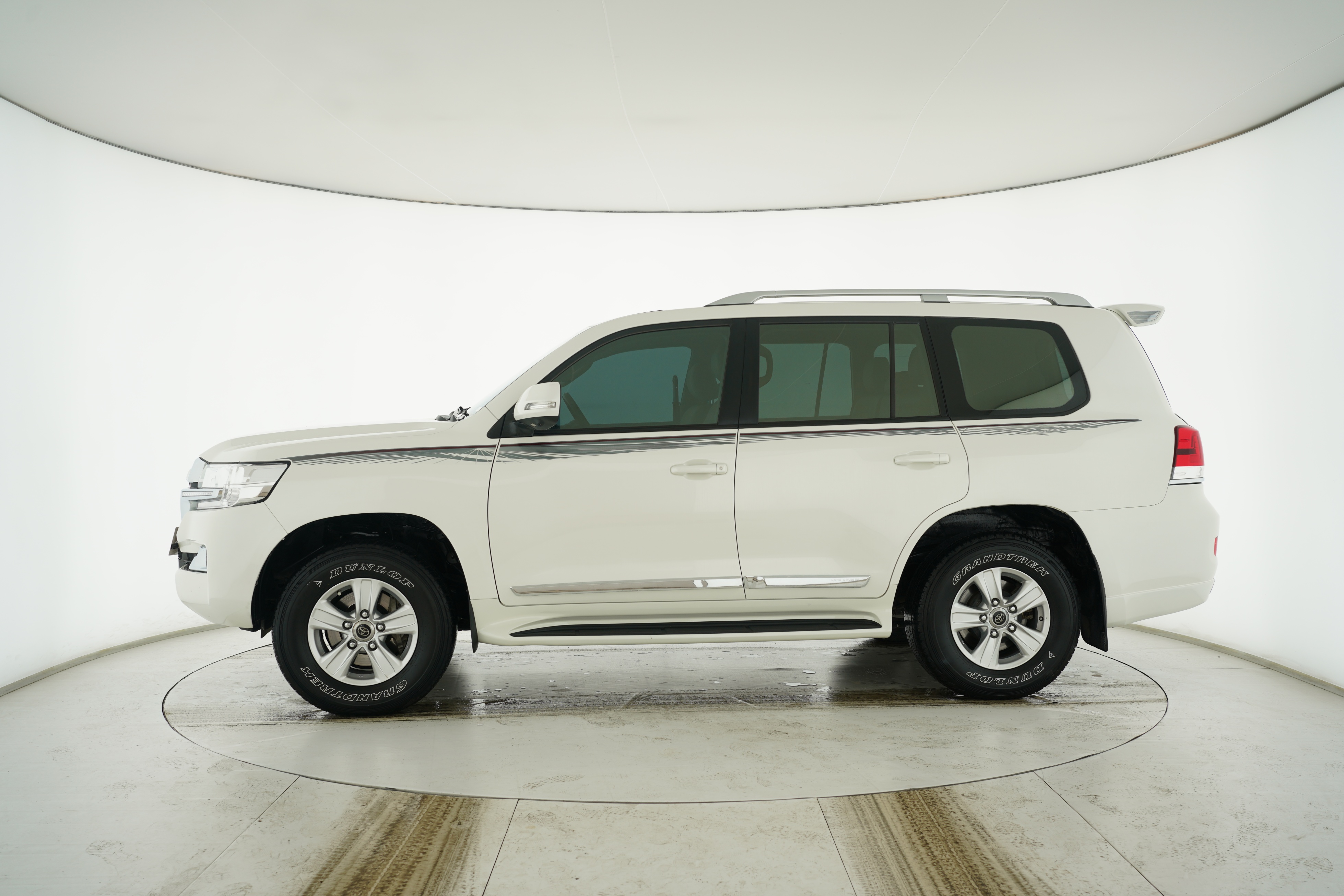 Toyota Land Cruiser (Imported) 2016 — фото 7