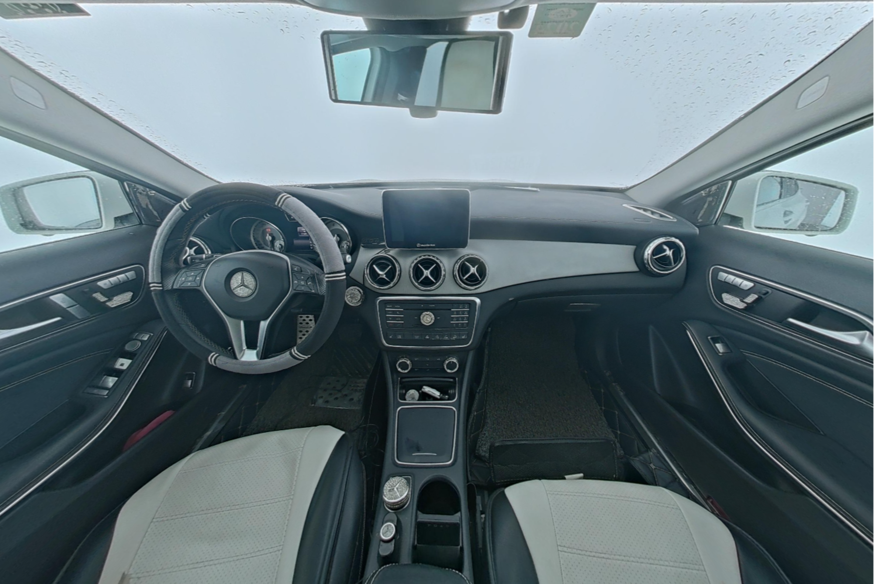 Mercedes Benz GLA 2015 — фото 9