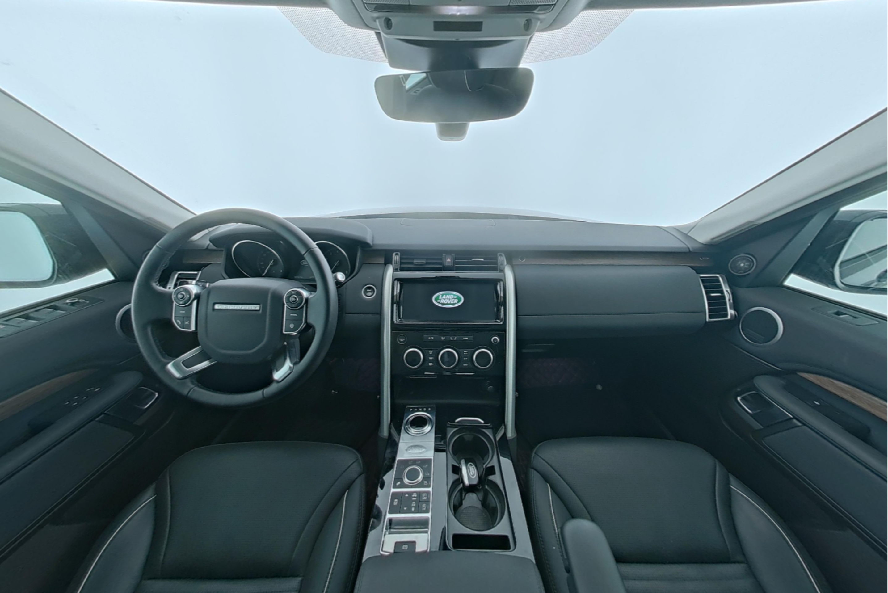 Land Rover Discovery 2017 — фото 9