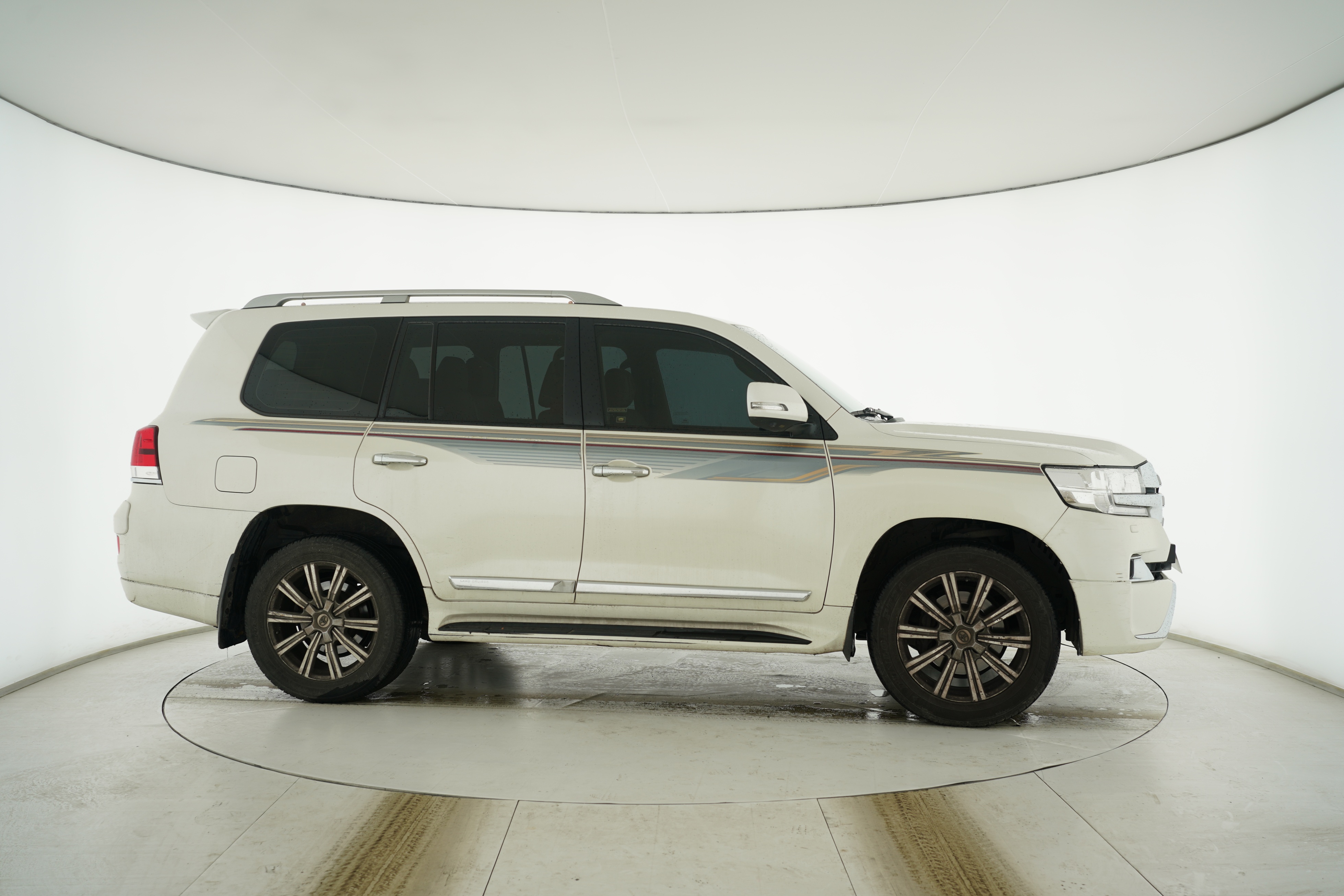 Toyota Land Cruiser (Imported) 2016 — фото 8