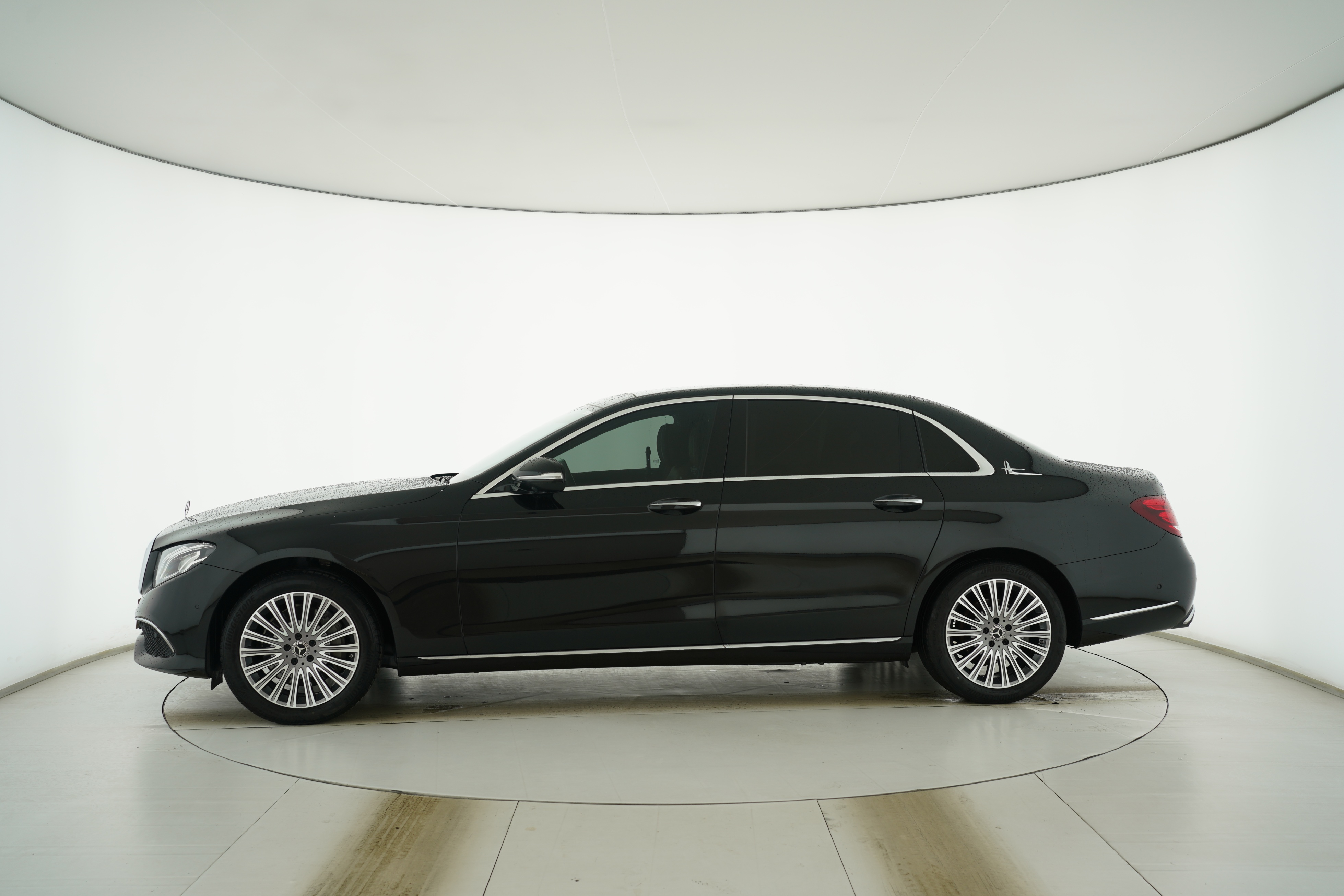 Mercedes Benz E-Class 2020 — фото 7