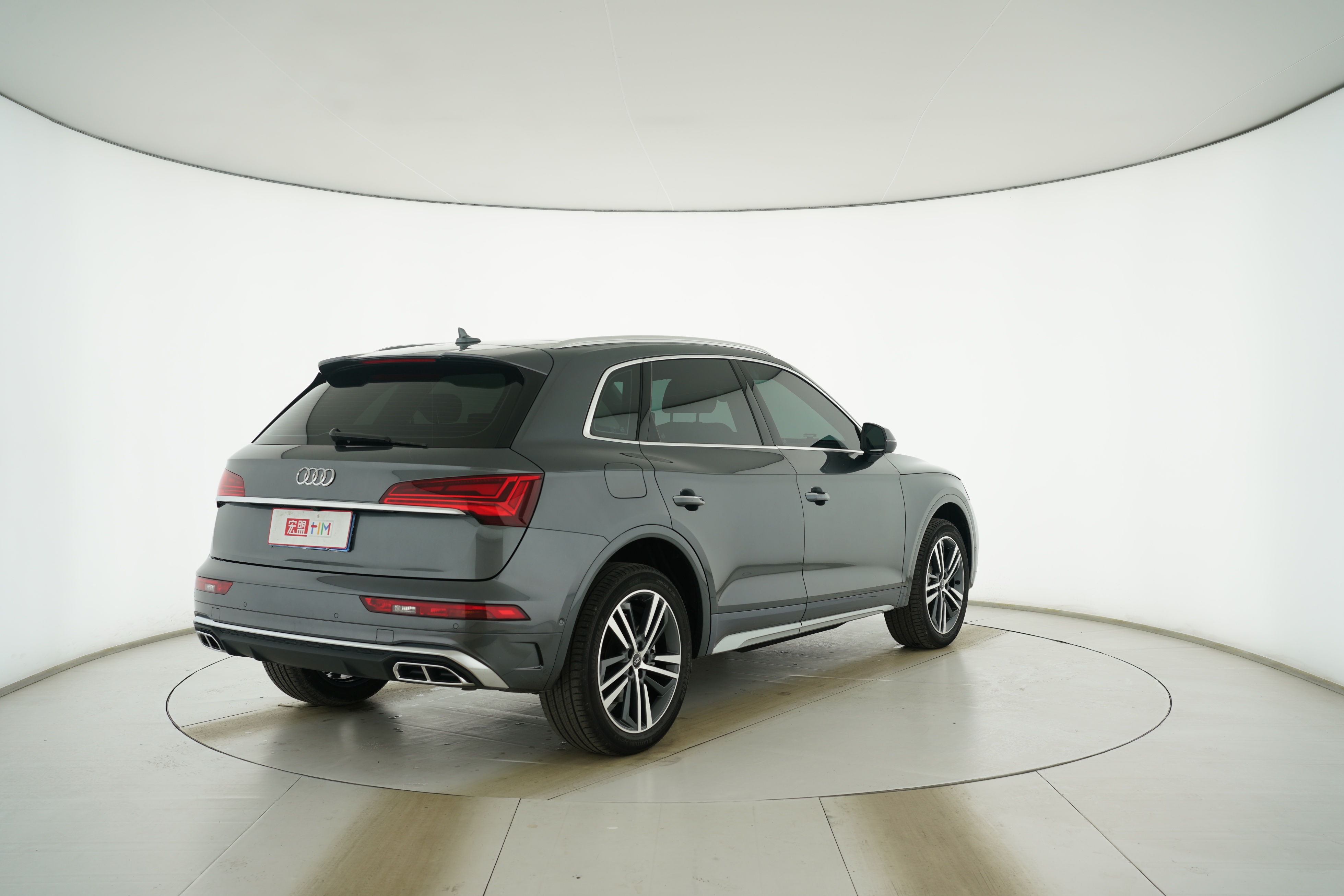 Audi Q5L Sportback 2021 — фото 4