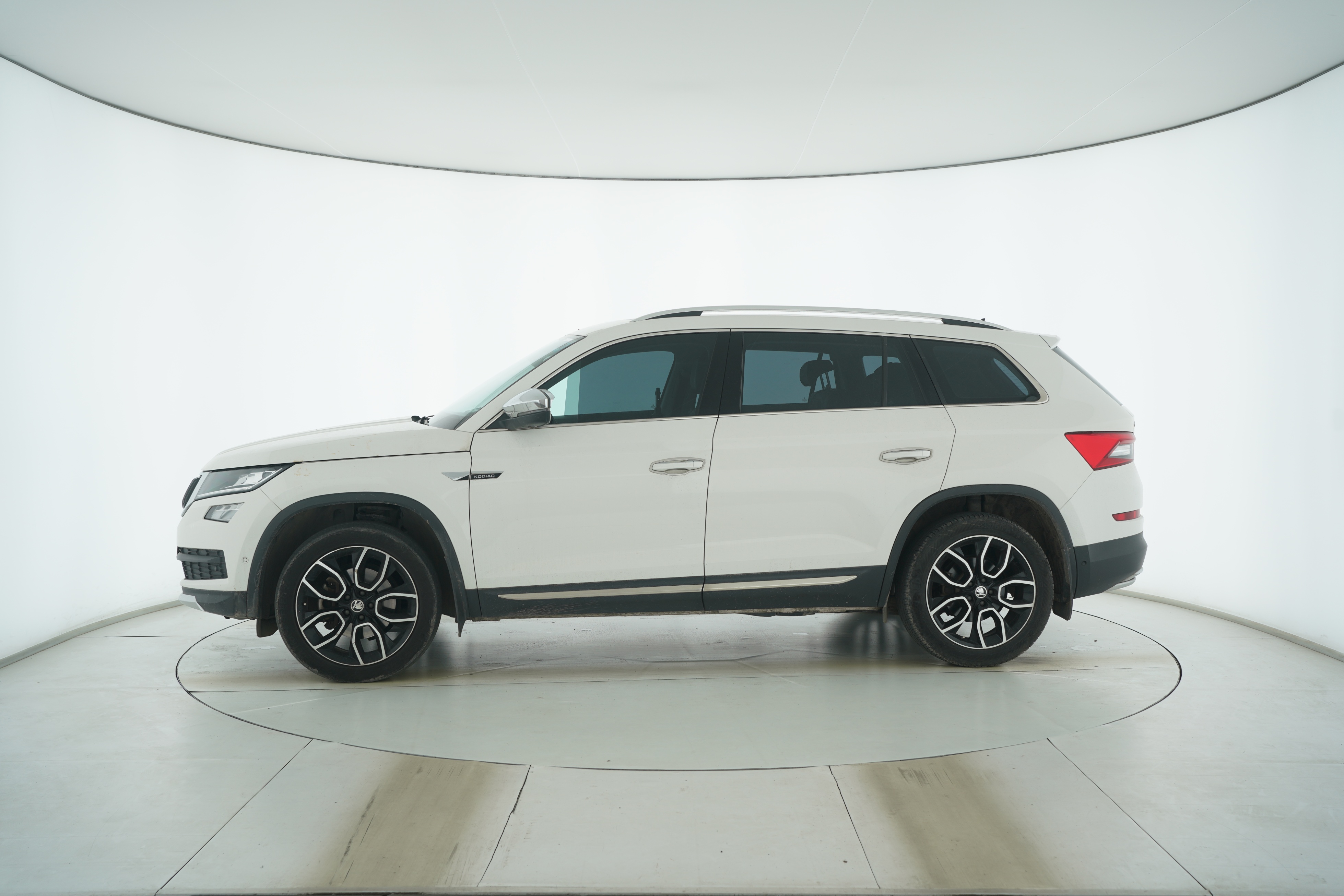 Skoda Kodiaq 2017 — фото 7