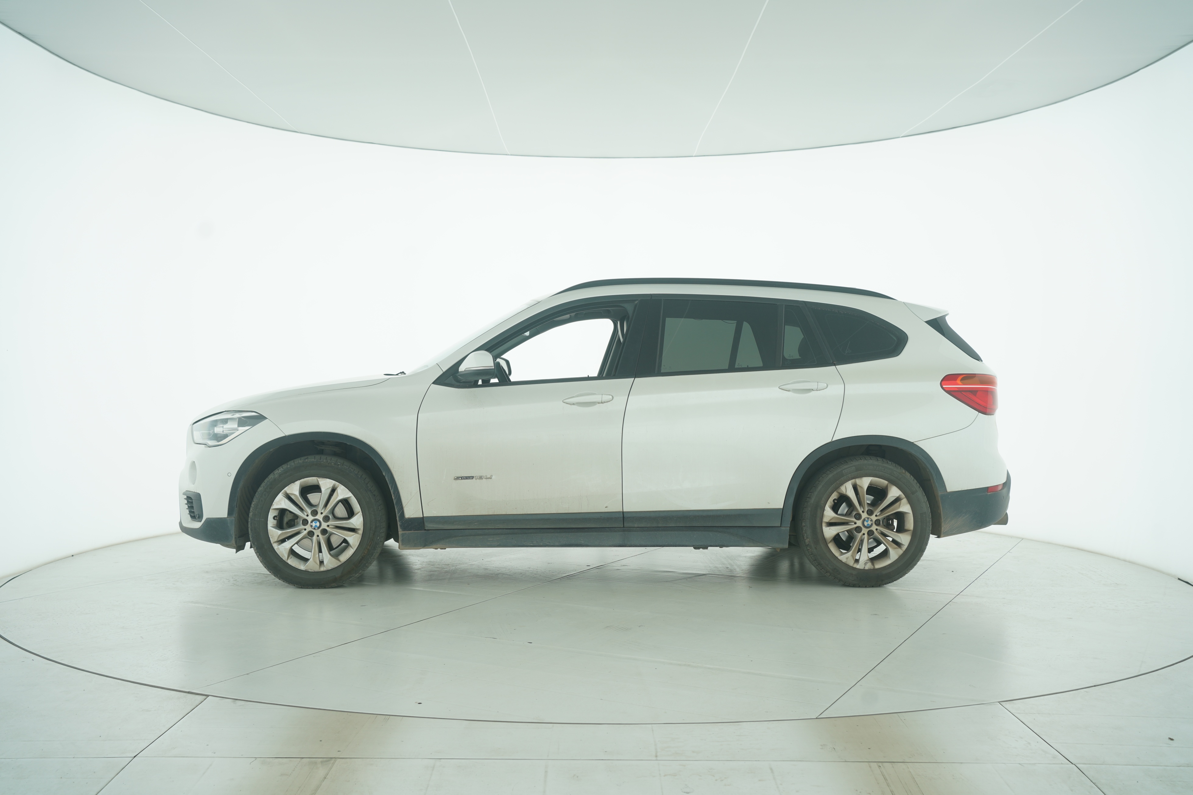 BMW X1 2016 — фото 7