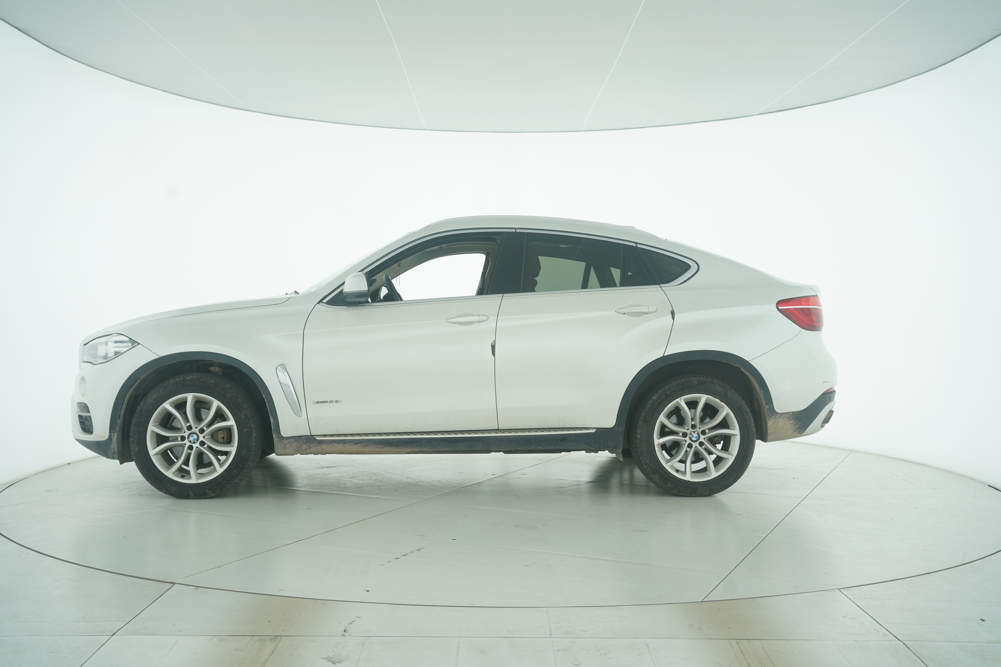 BMW X6 2015 — фото 7