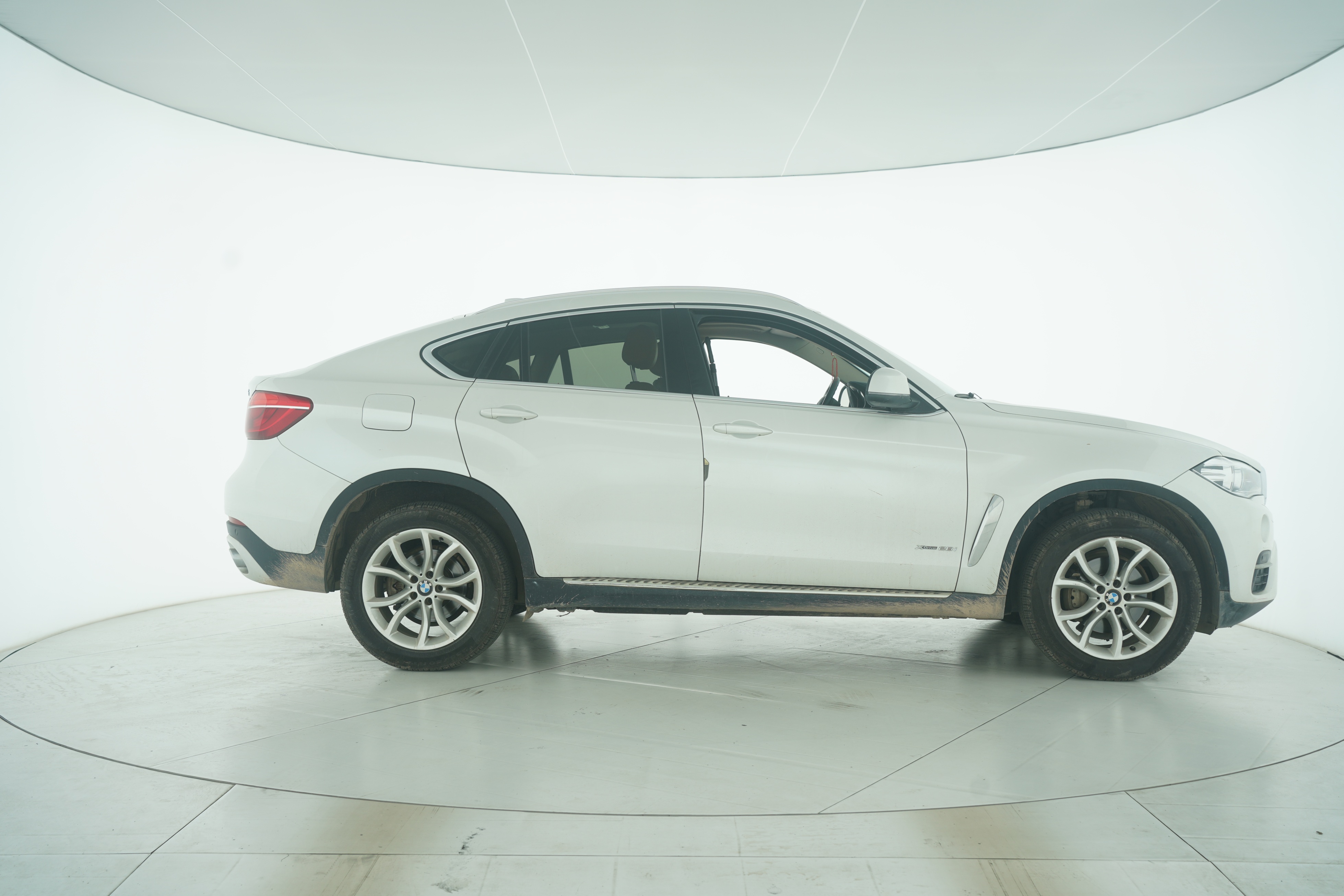 BMW X6 2015 — фото 8