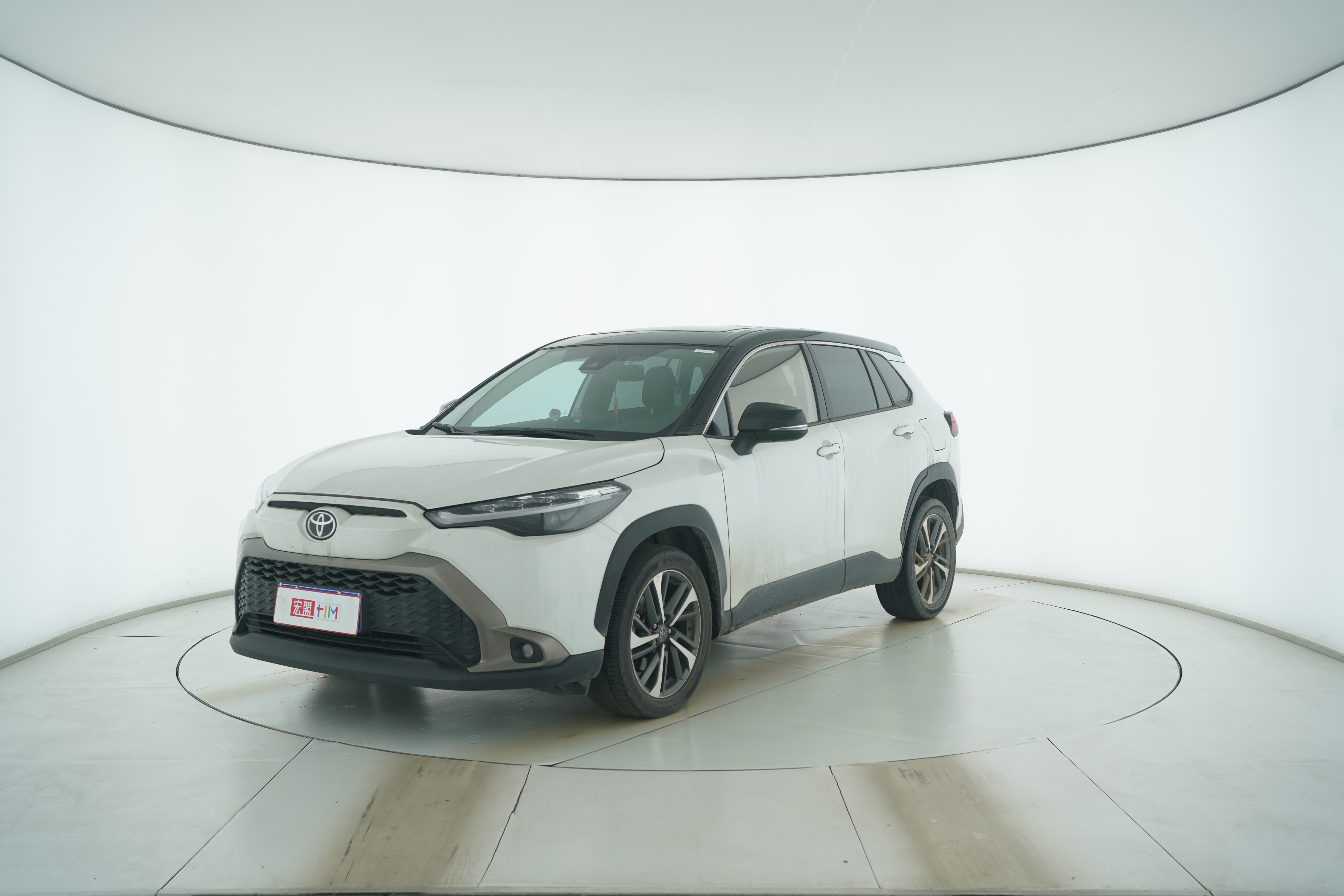 Toyota Forelander 2022 — фото 1