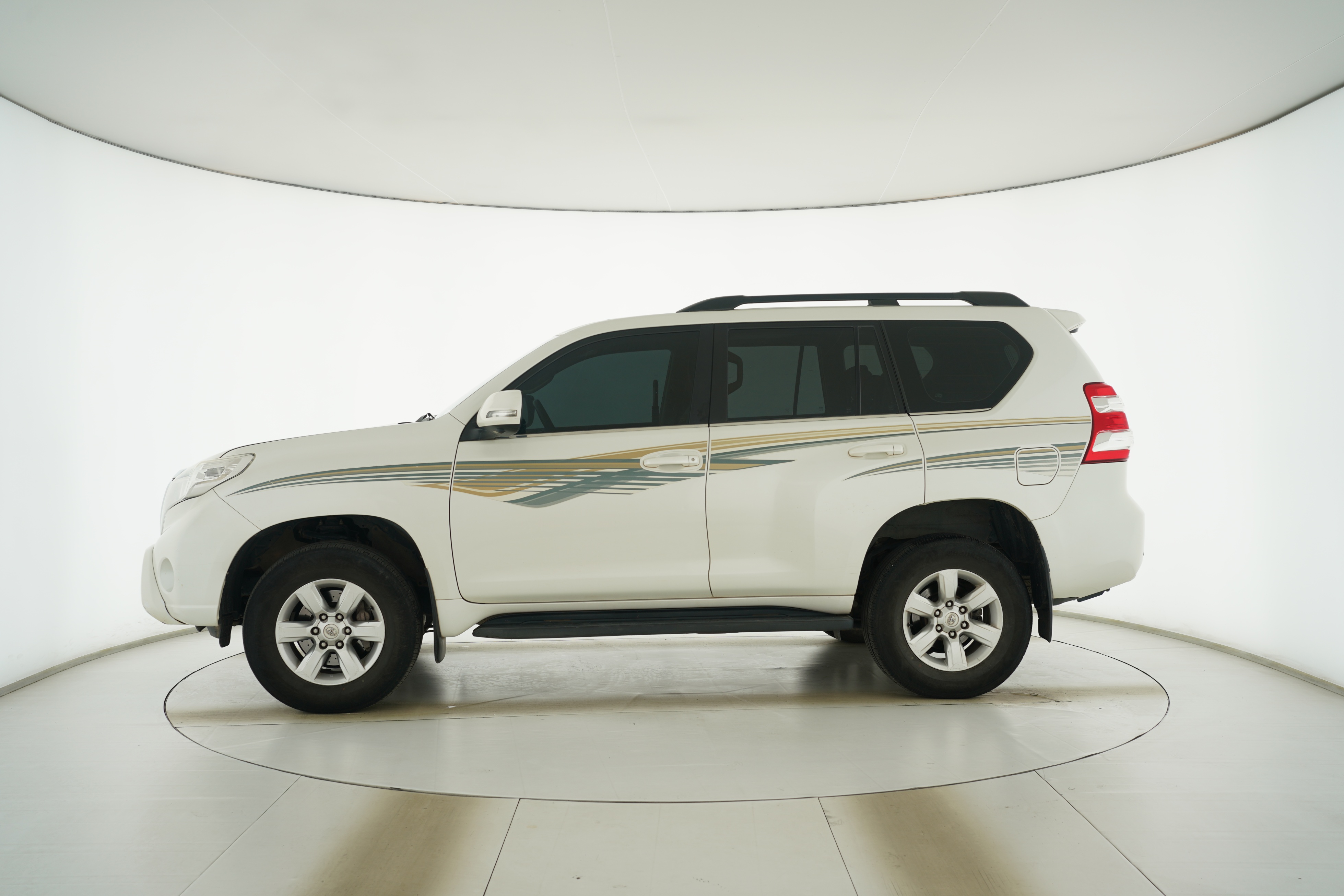 Toyota Prado 2015 — фото 7