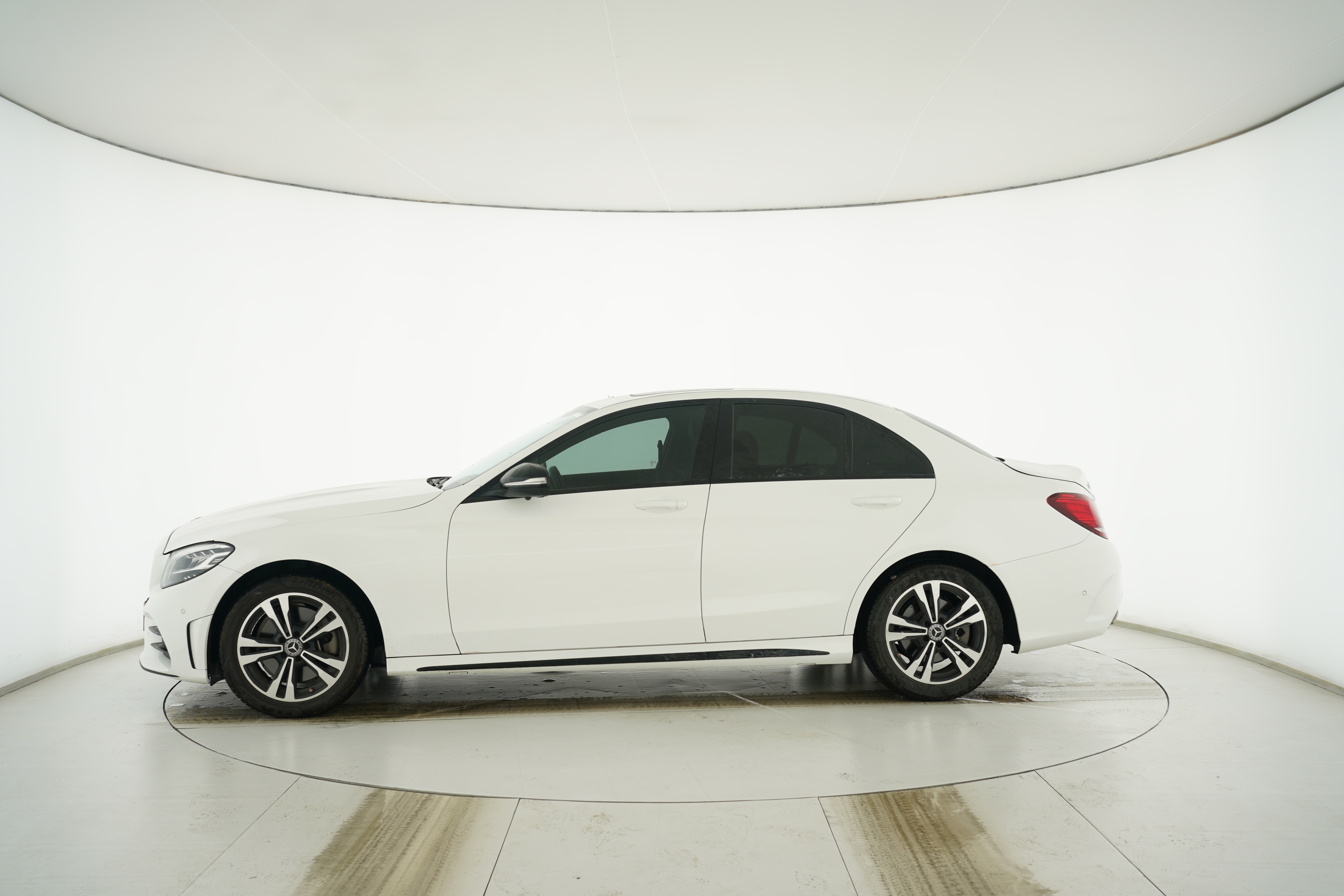 Mercedes Benz C-Class 2020 — фото 7