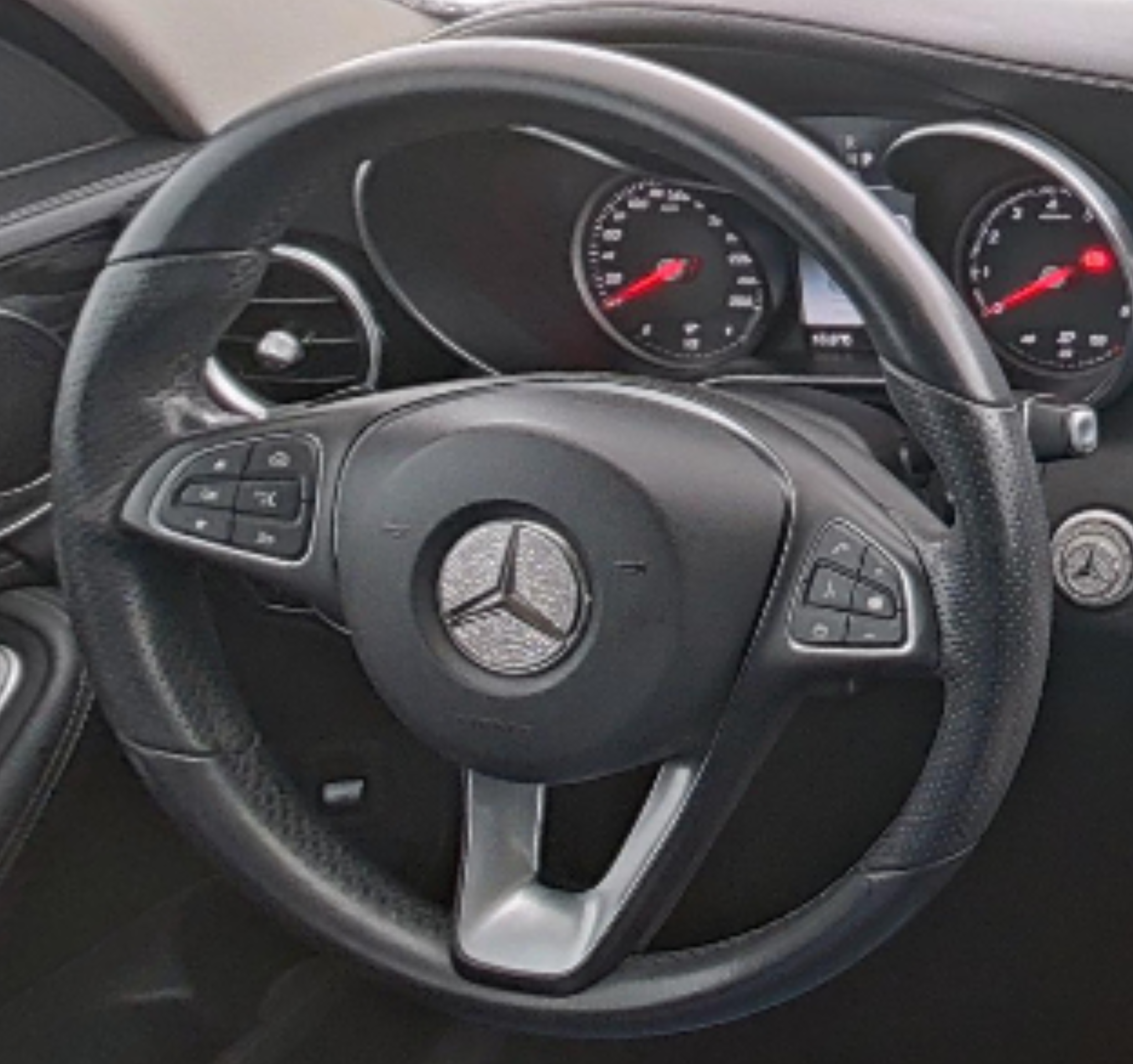 Mercedes Benz C-Class 2017 — фото 10