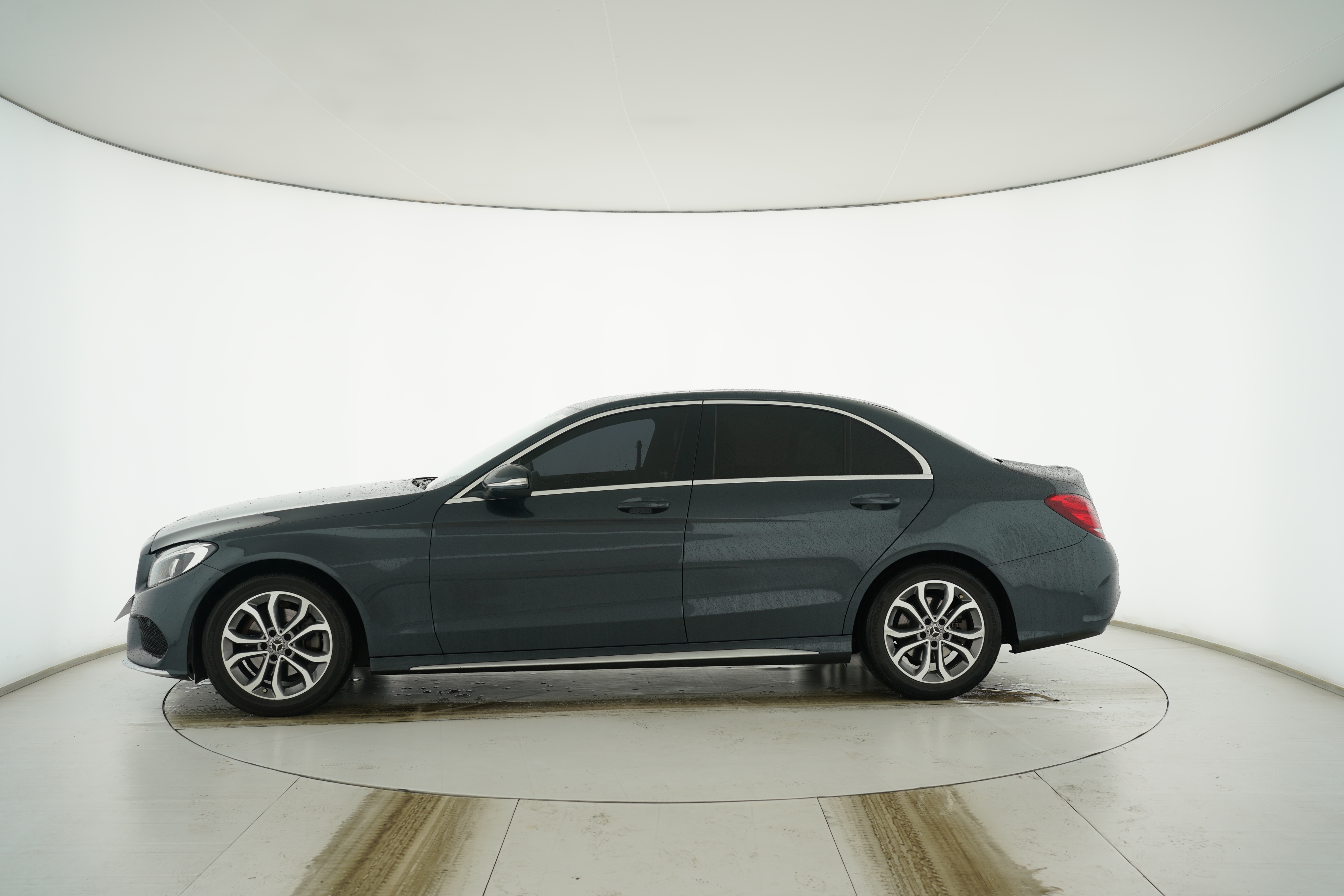 Mercedes Benz C-Class 2017 — фото 7