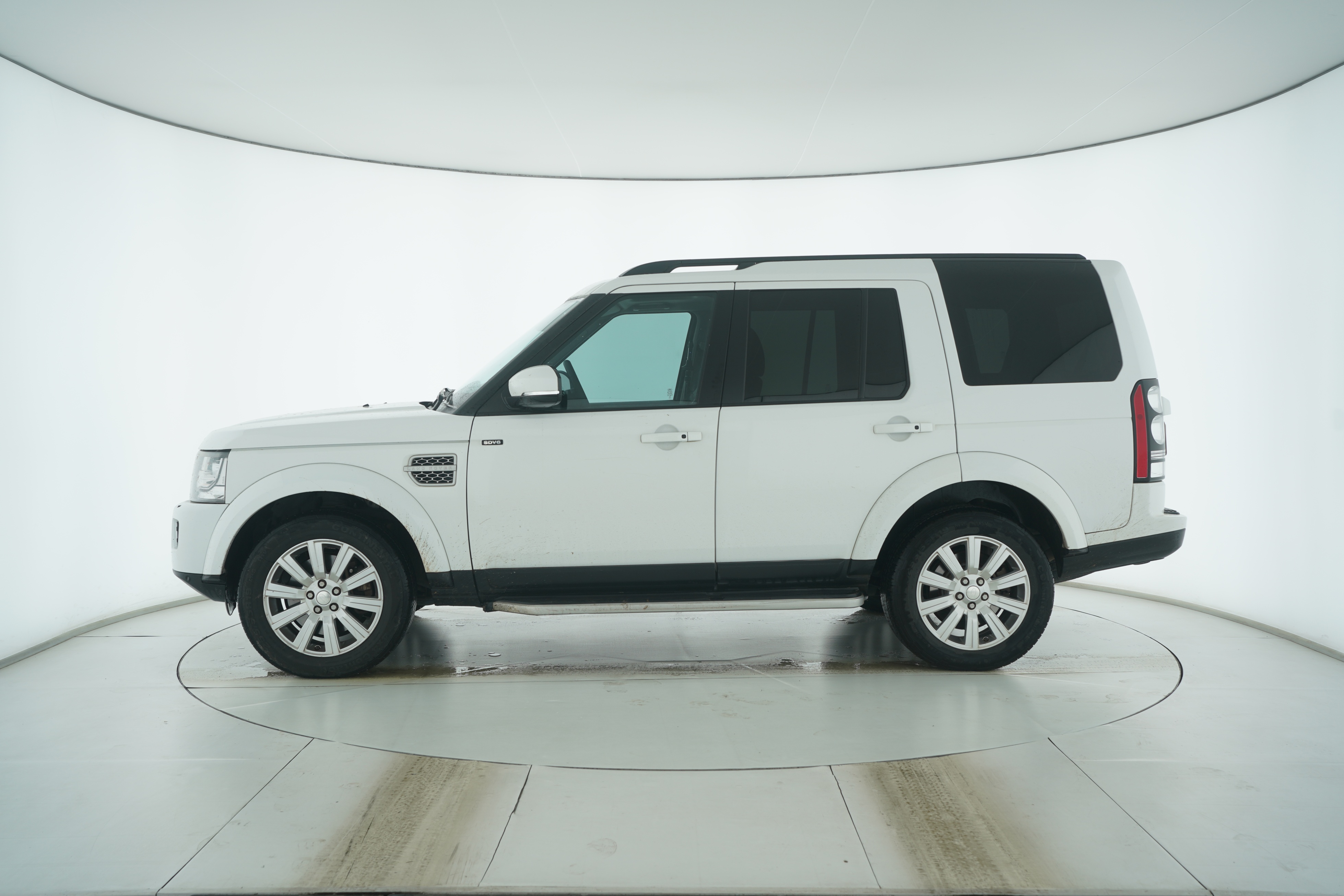 Land Rover Discovery 2014 — фото 7