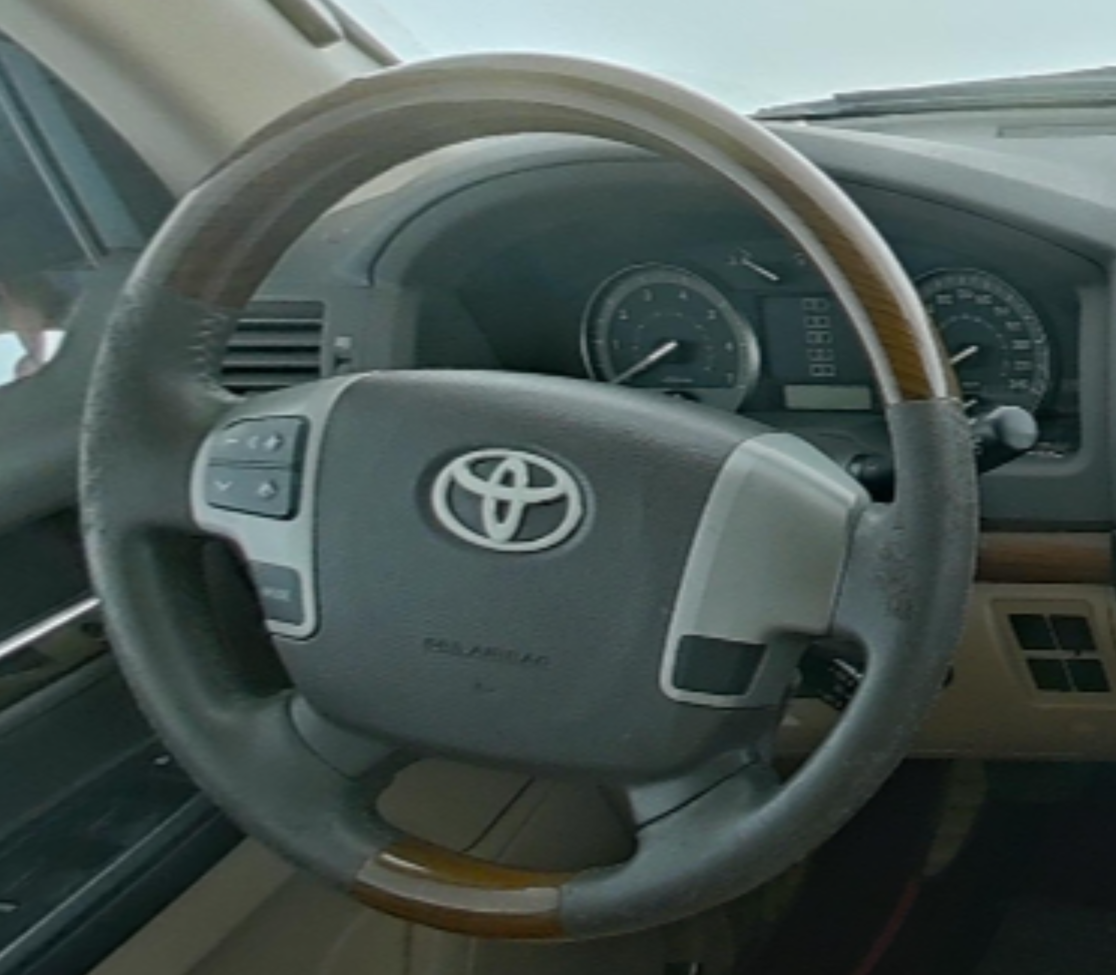 Toyota Land Cruiser (Imported) 2013 — фото 10