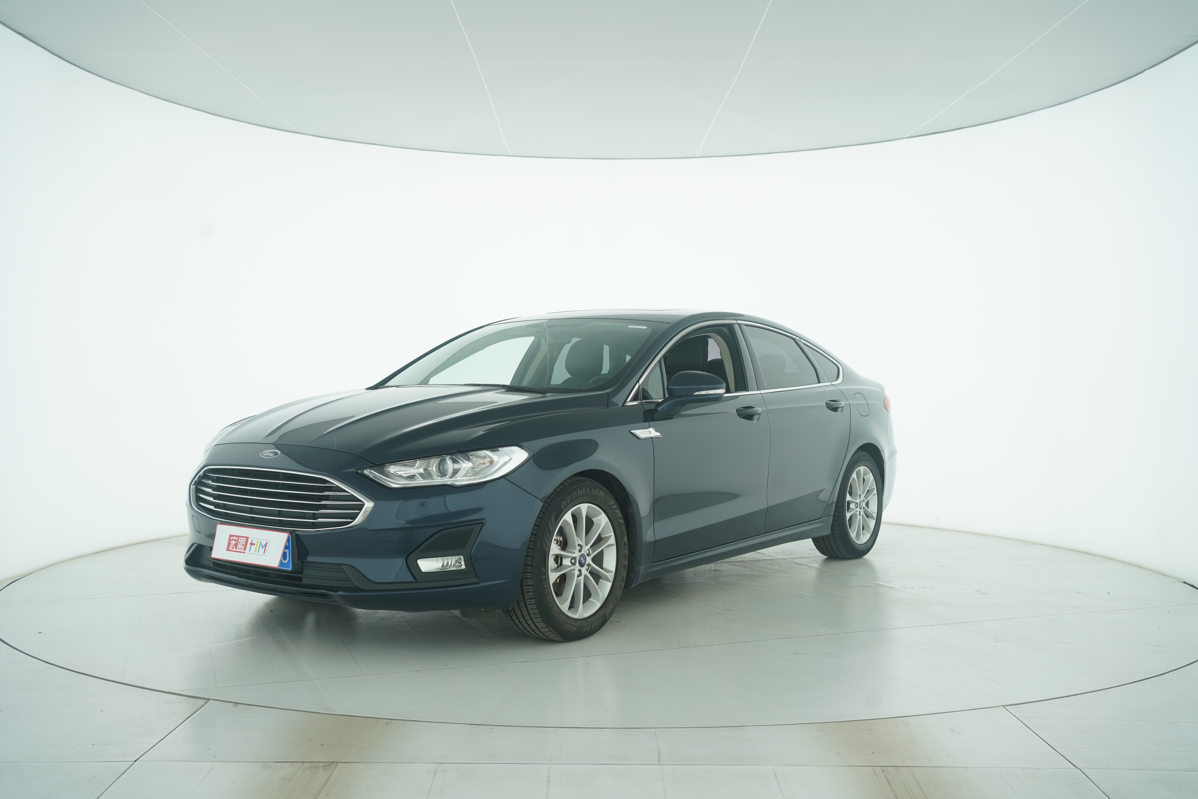 Ford Mondeo 2020 — фото 1
