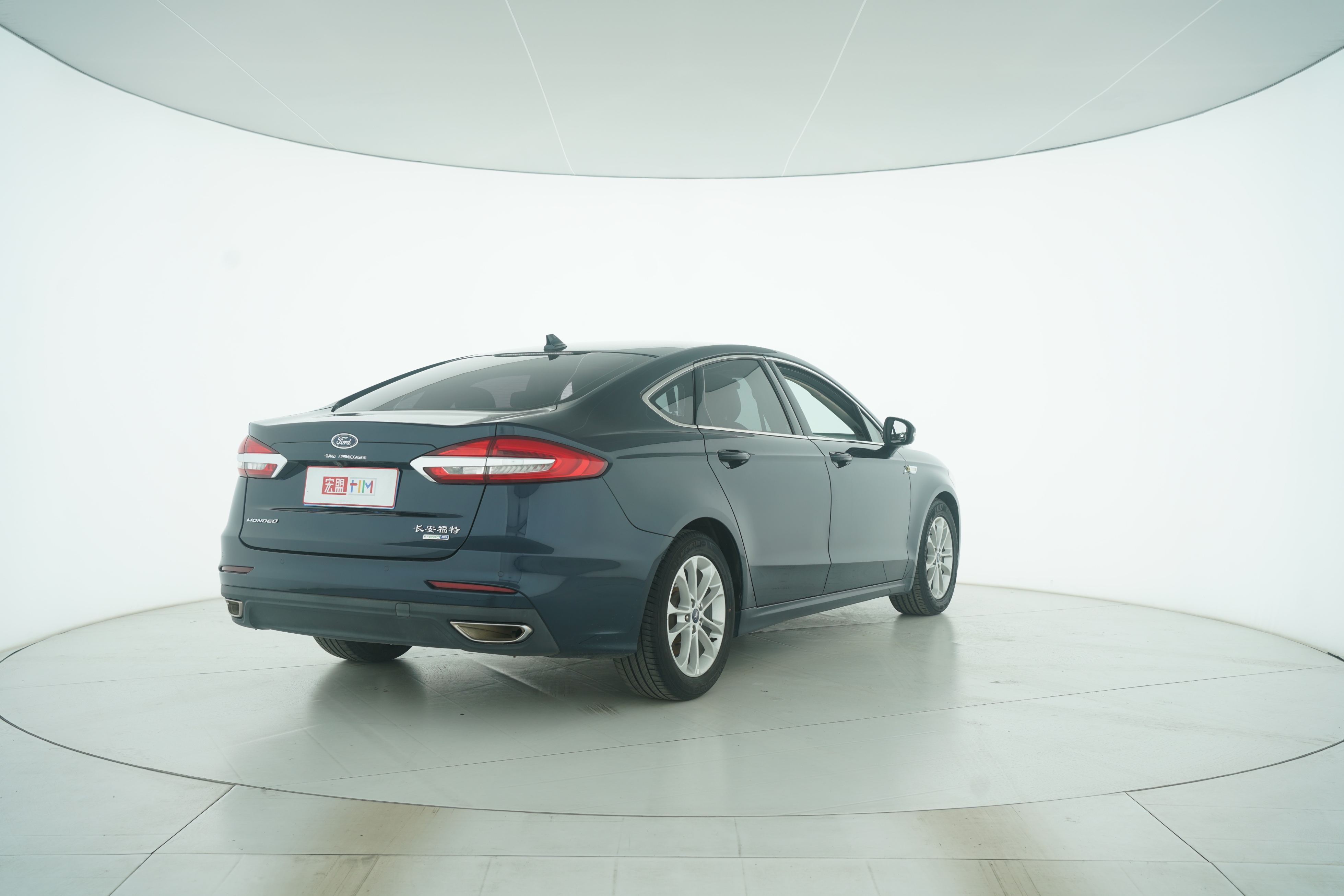 Ford Mondeo 2020 — фото 4
