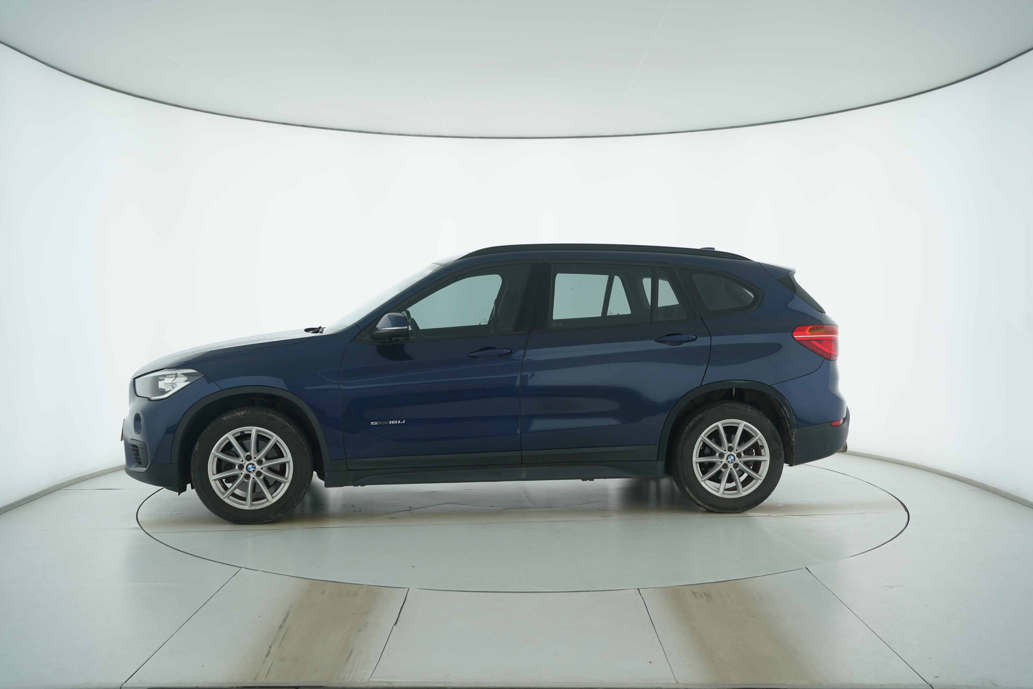 BMW X1 2016 — фото 7