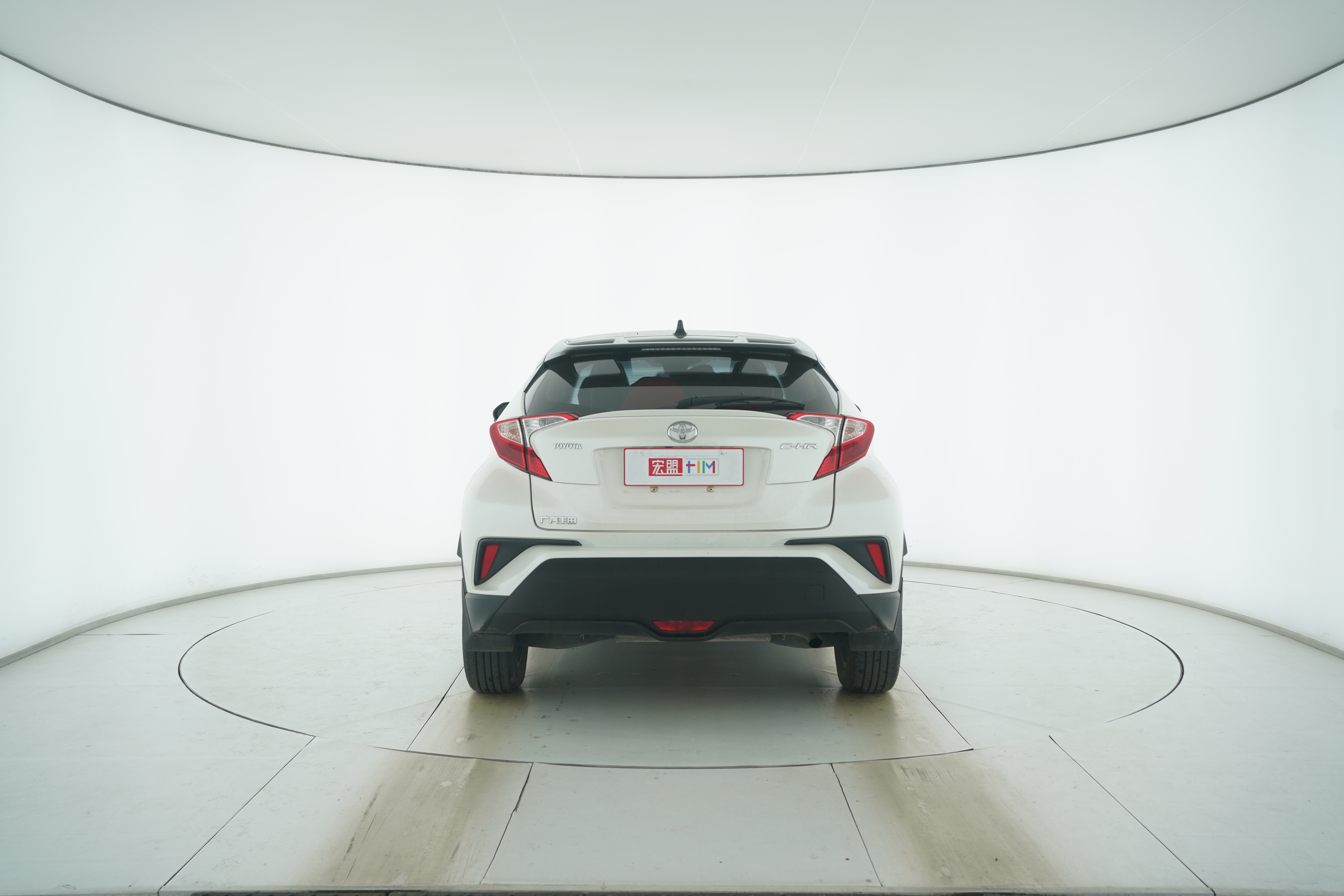 Toyota C-HR 2020 — фото 6