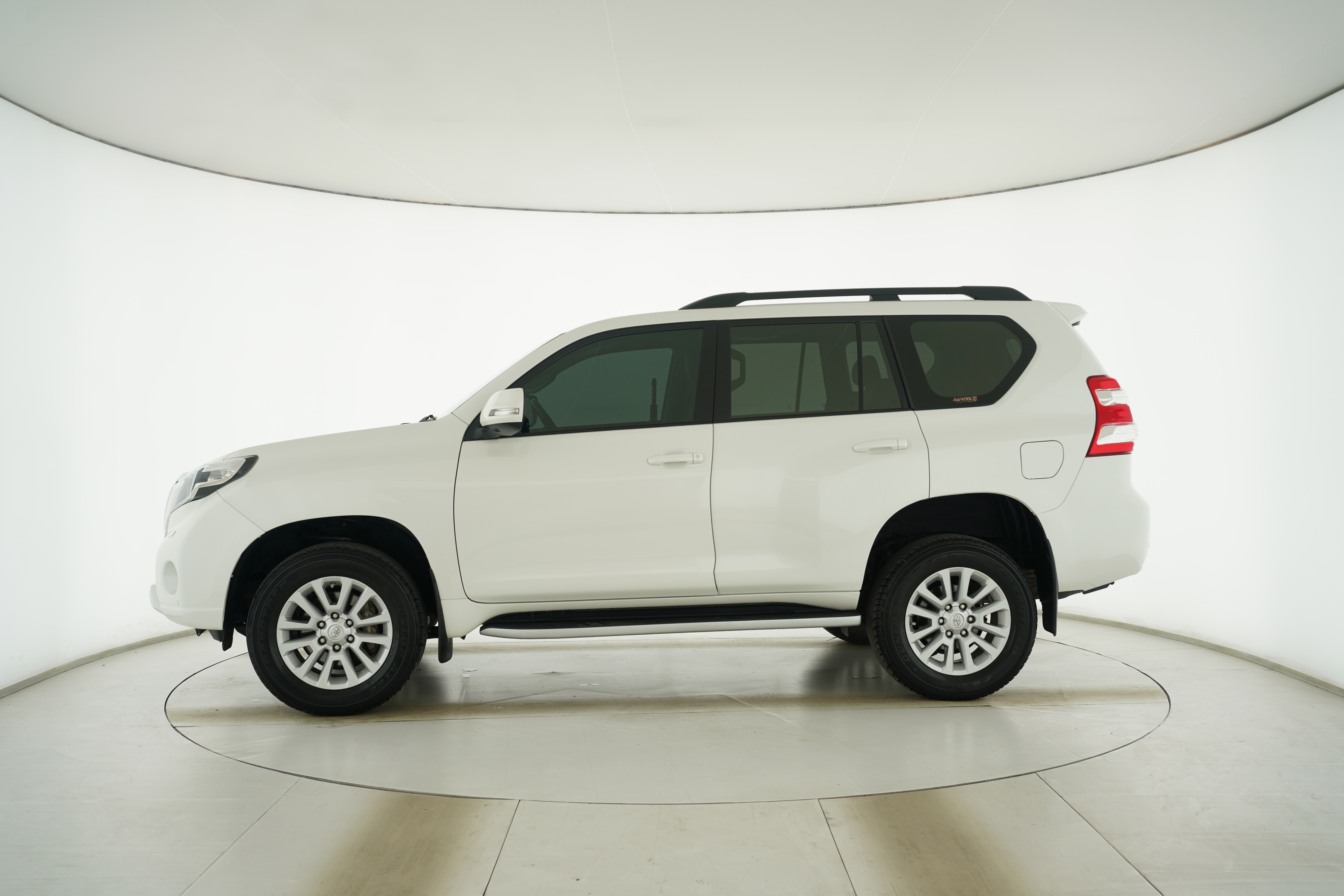 Toyota Prado 2016 — фото 7