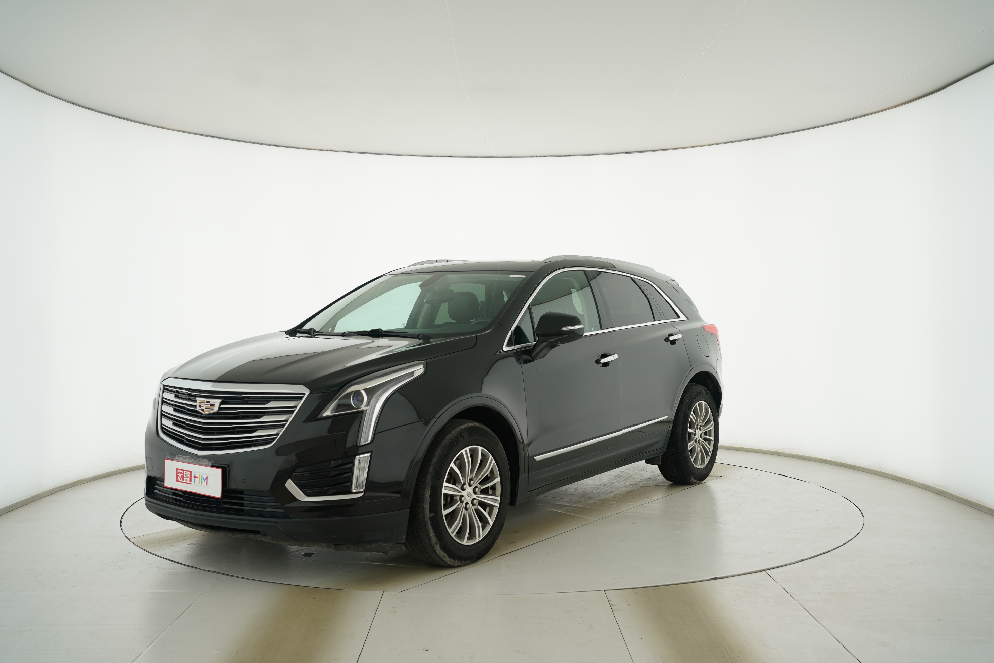 Cadillac XT5 2018 — фото 1