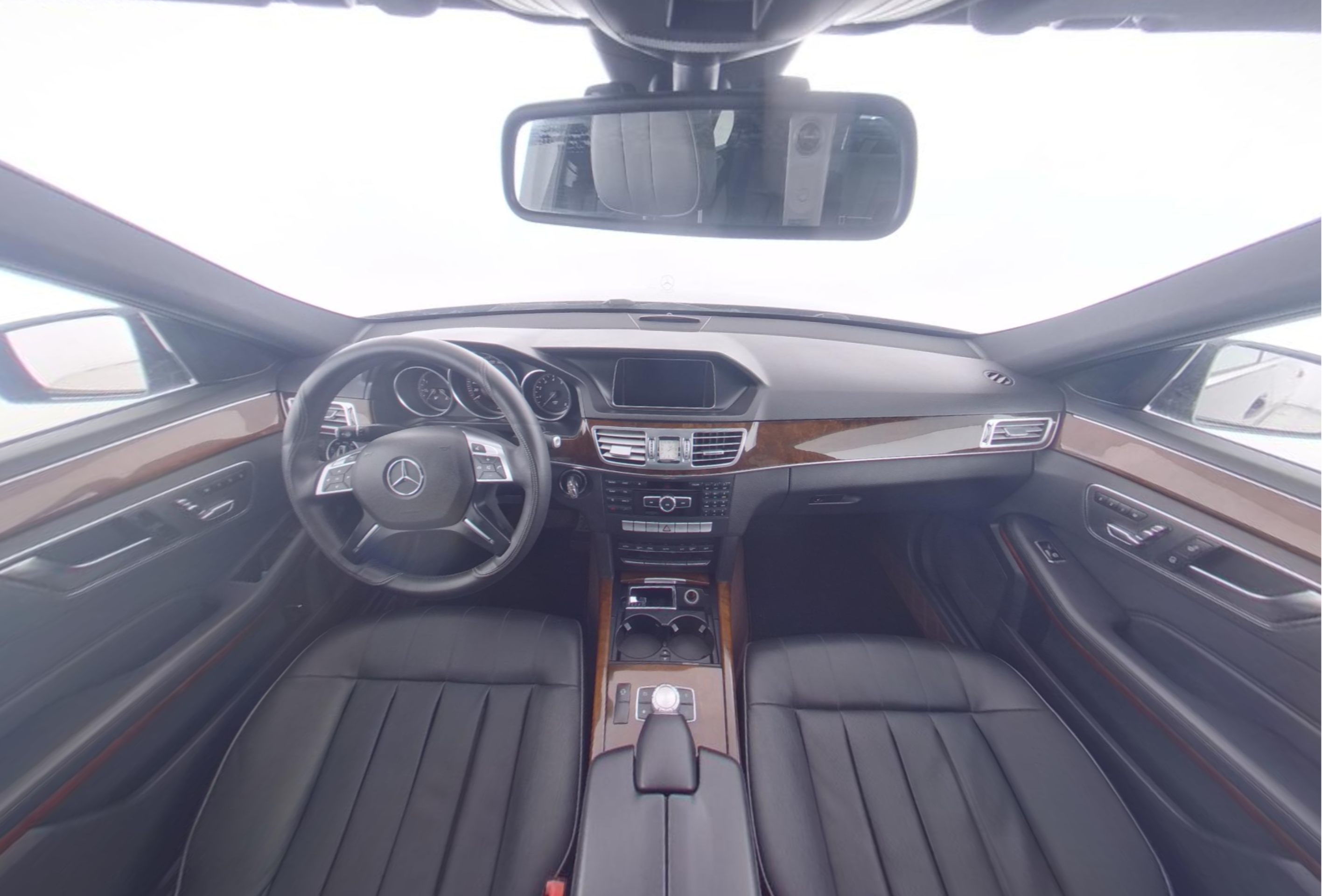 Mercedes Benz E-Class 2015 — фото 9