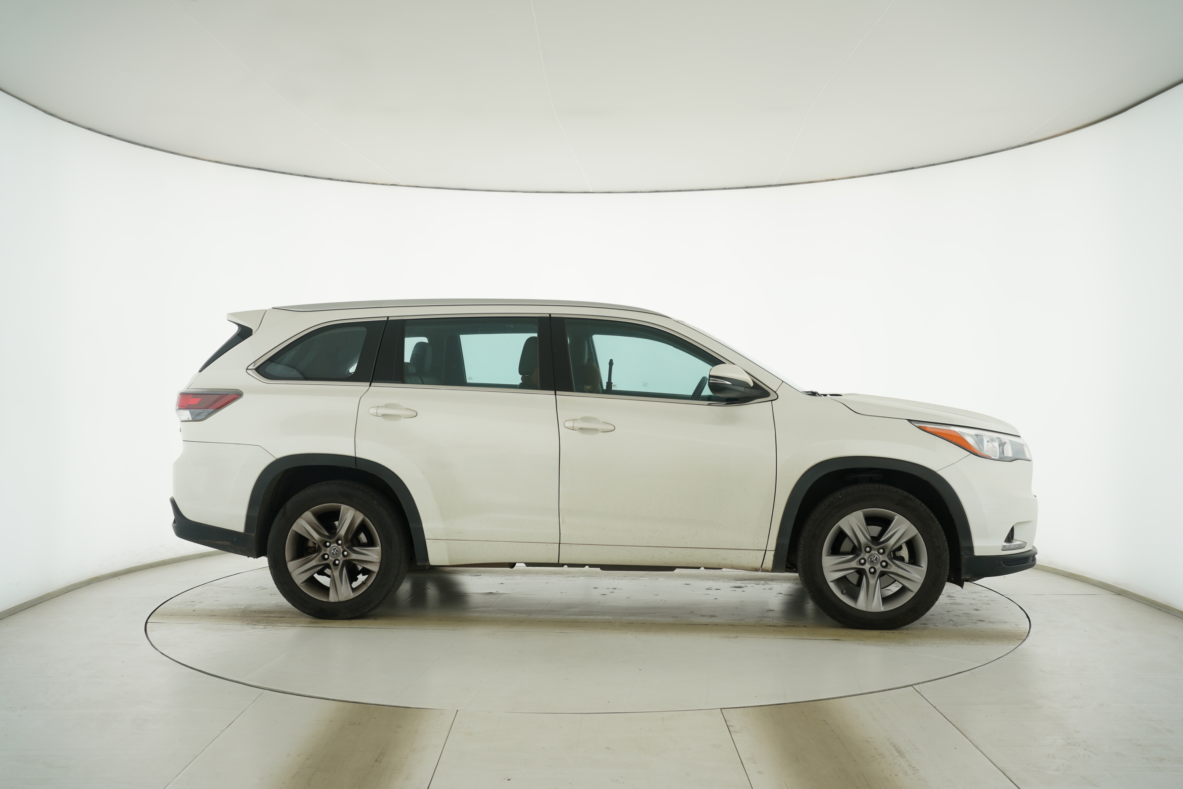 Toyota Highlander 2015 — фото 8