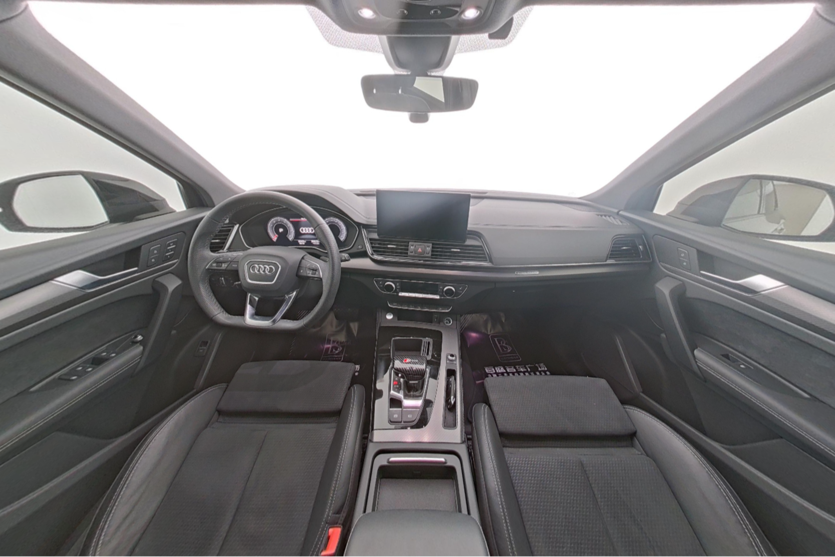 Audi Q5L Sportback 2021 — фото 9