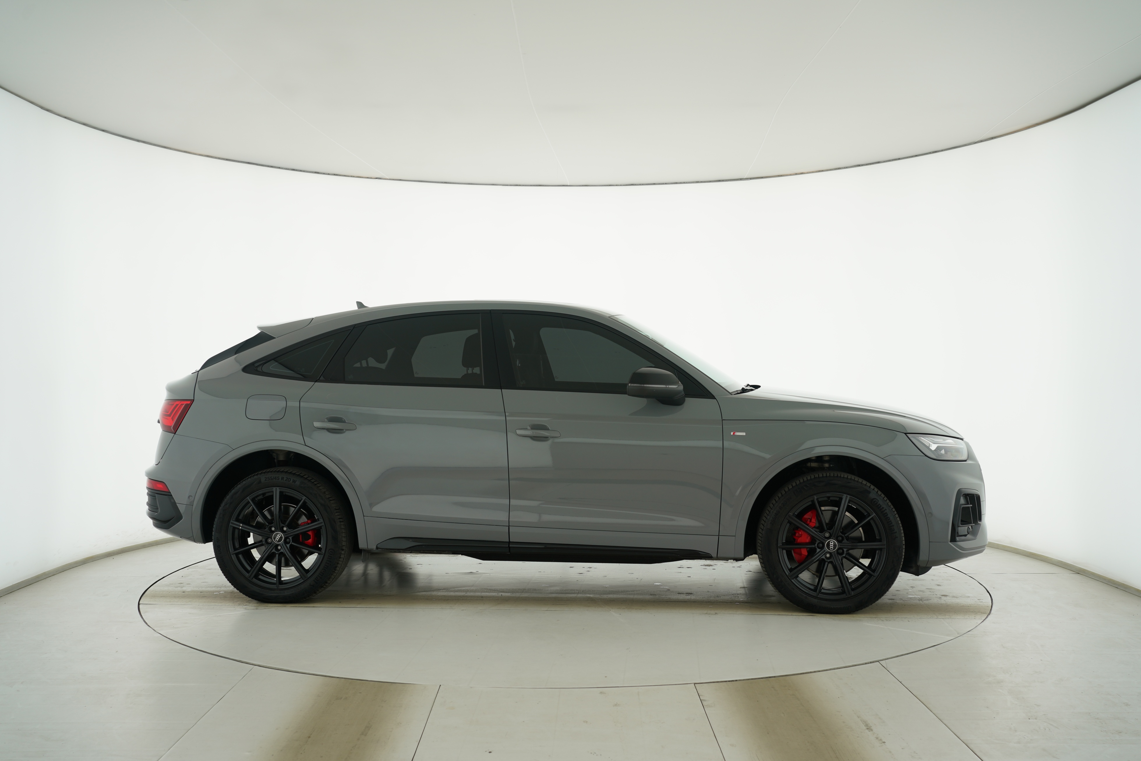 Audi Q5L Sportback 2021 — фото 8