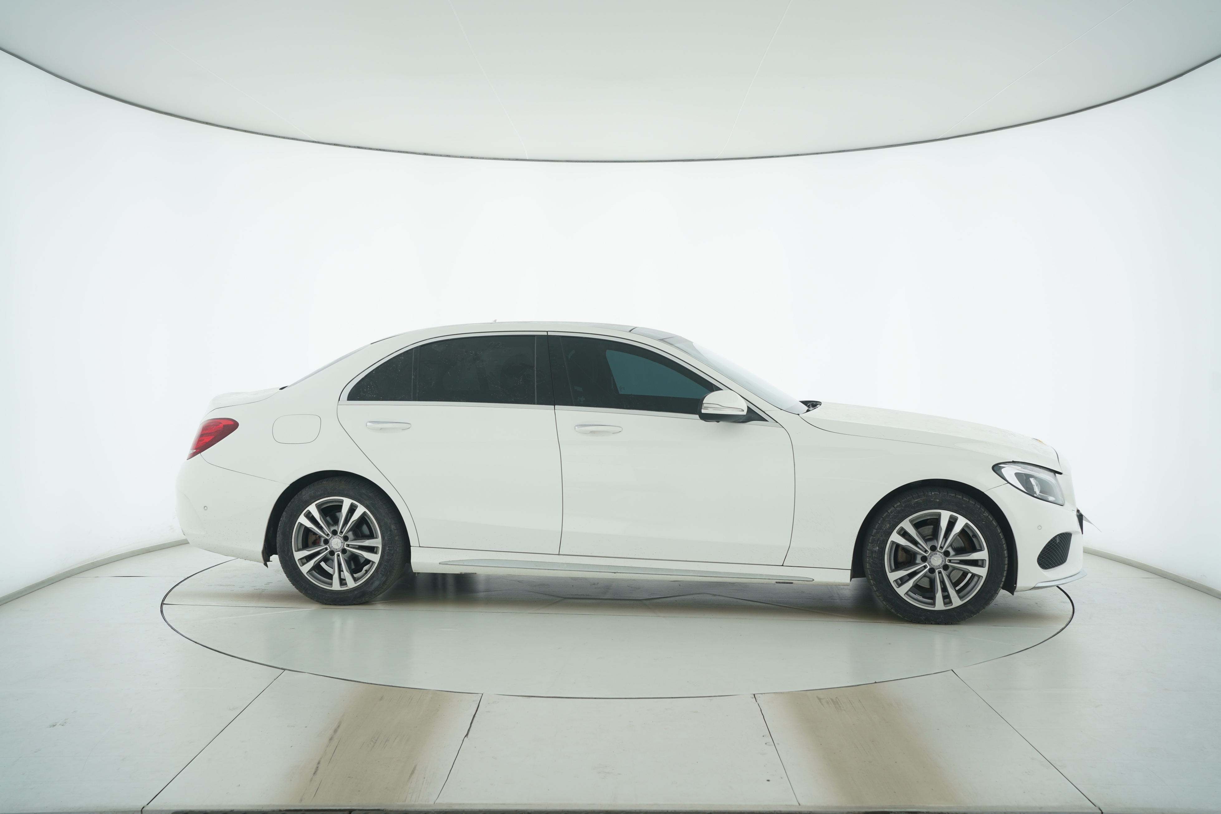 Mercedes Benz C-Class 2016 — фото 8